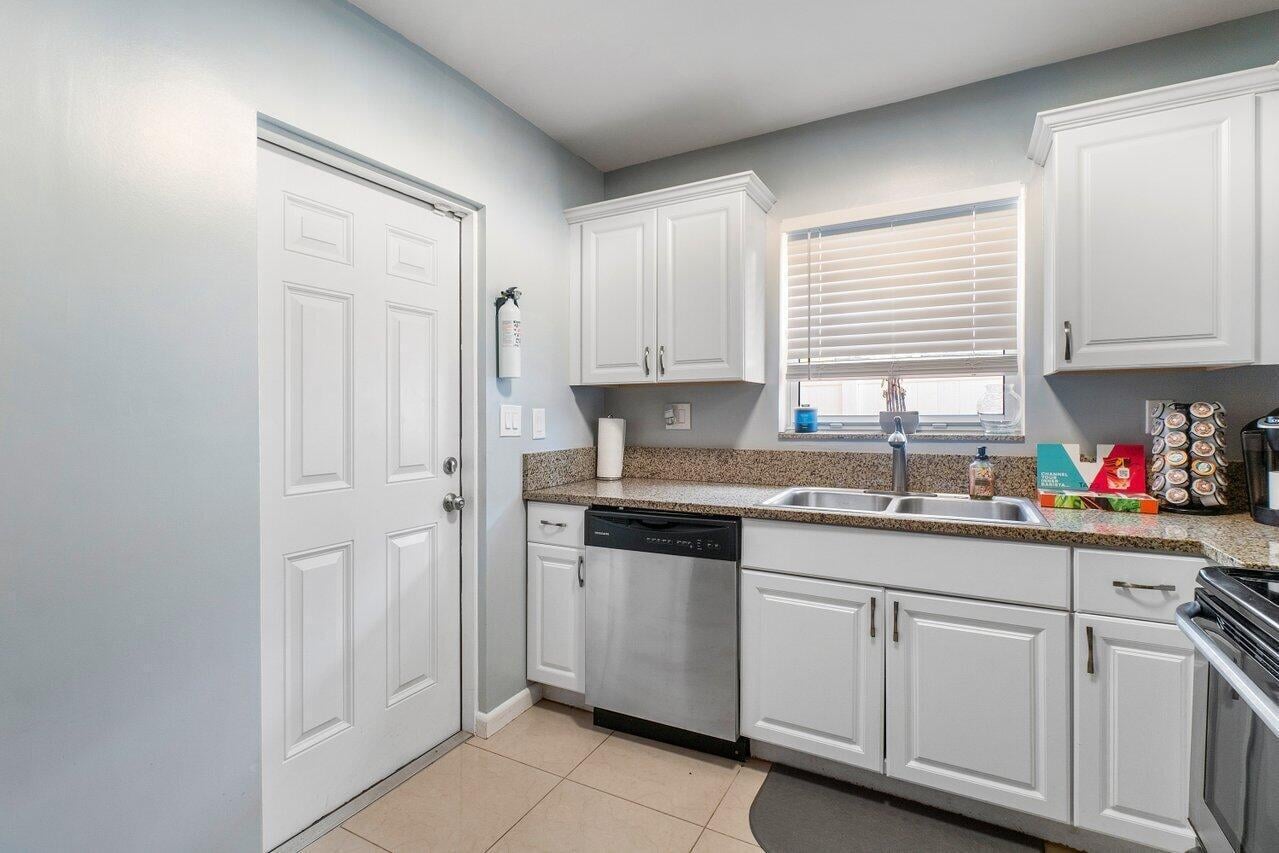  Residence photo 11