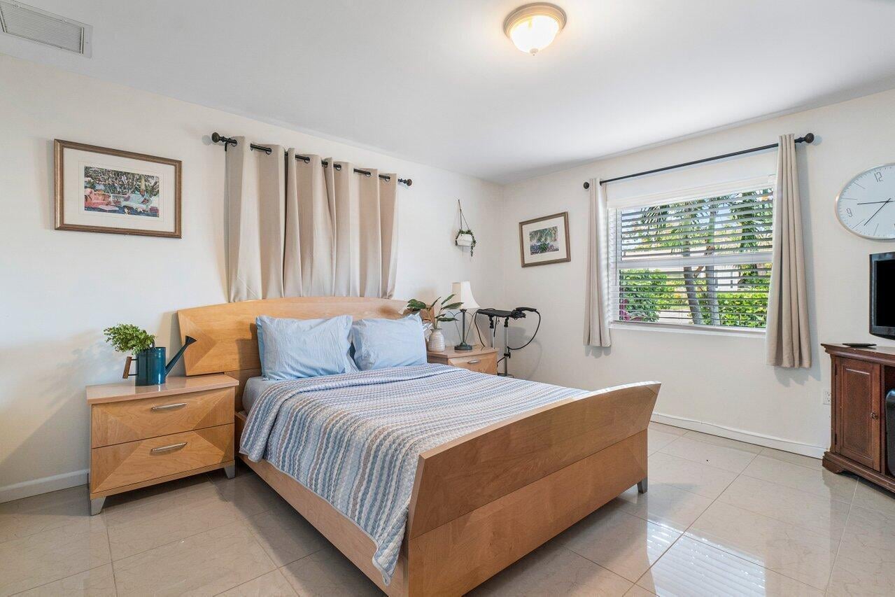  Residence photo 12