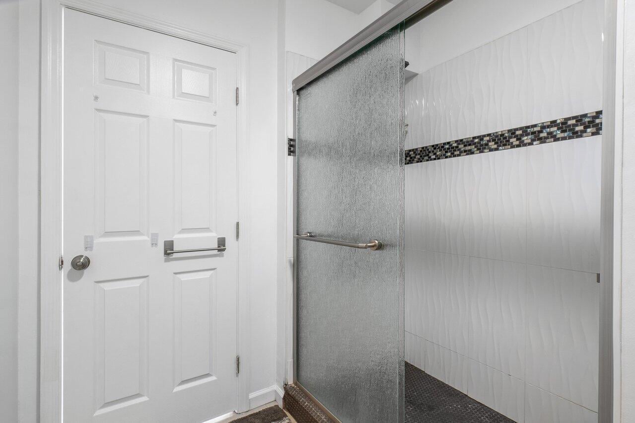  Residence photo 24