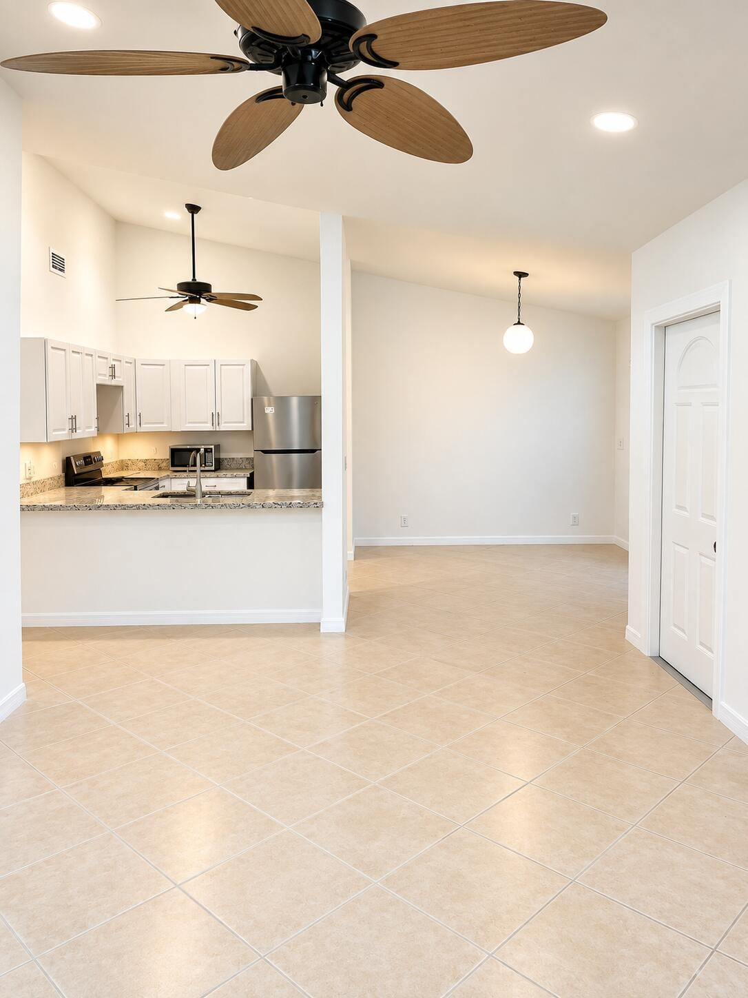 Unit 28C photo 5