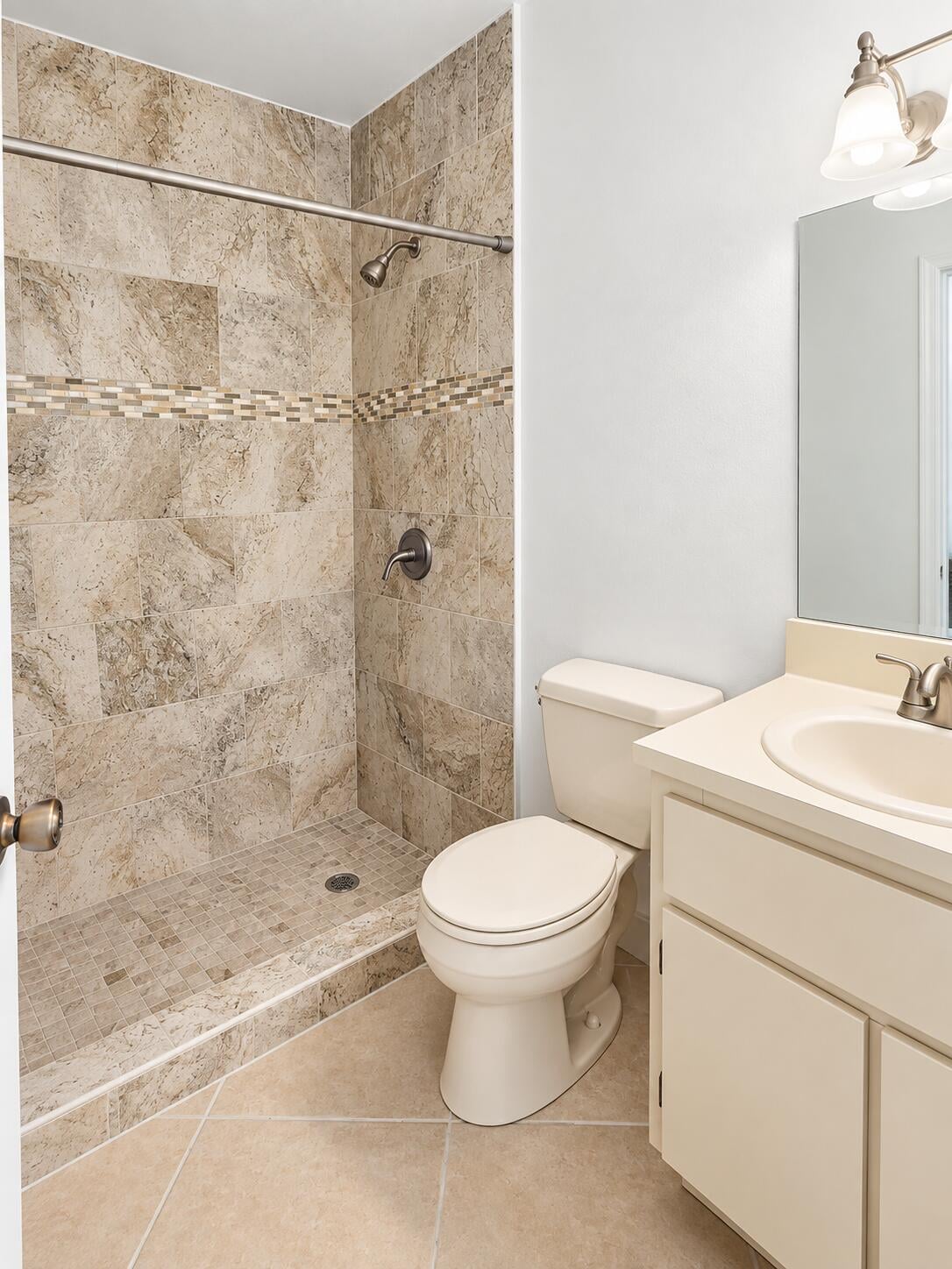 Unit 28C photo 12
