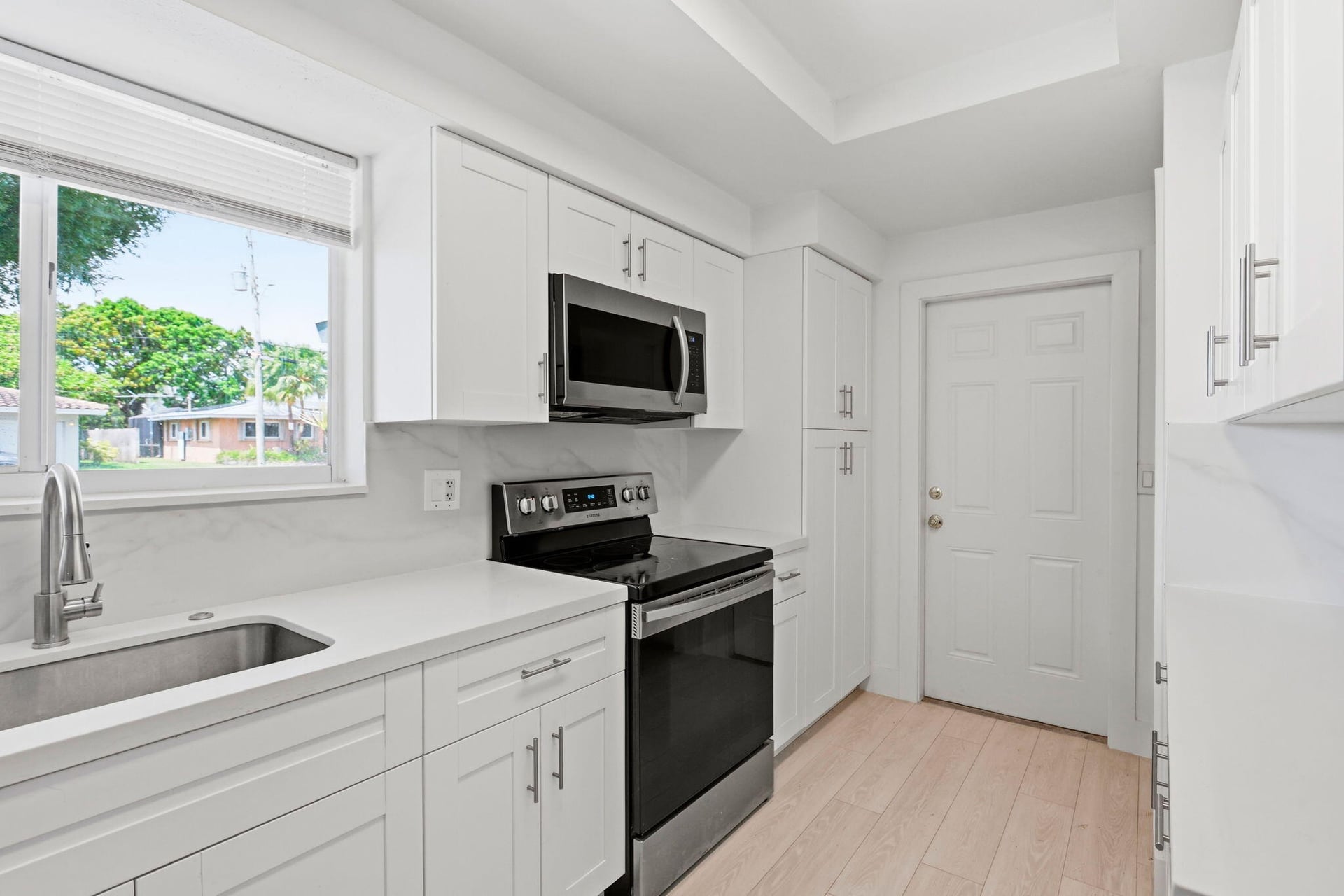 Residence photo 12