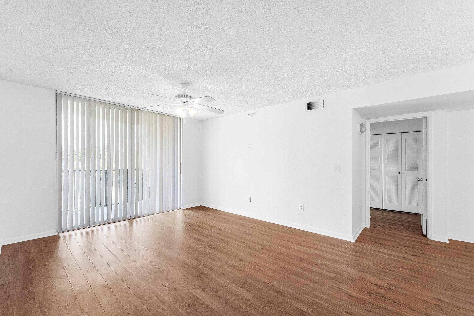  Unit 205 photo 6