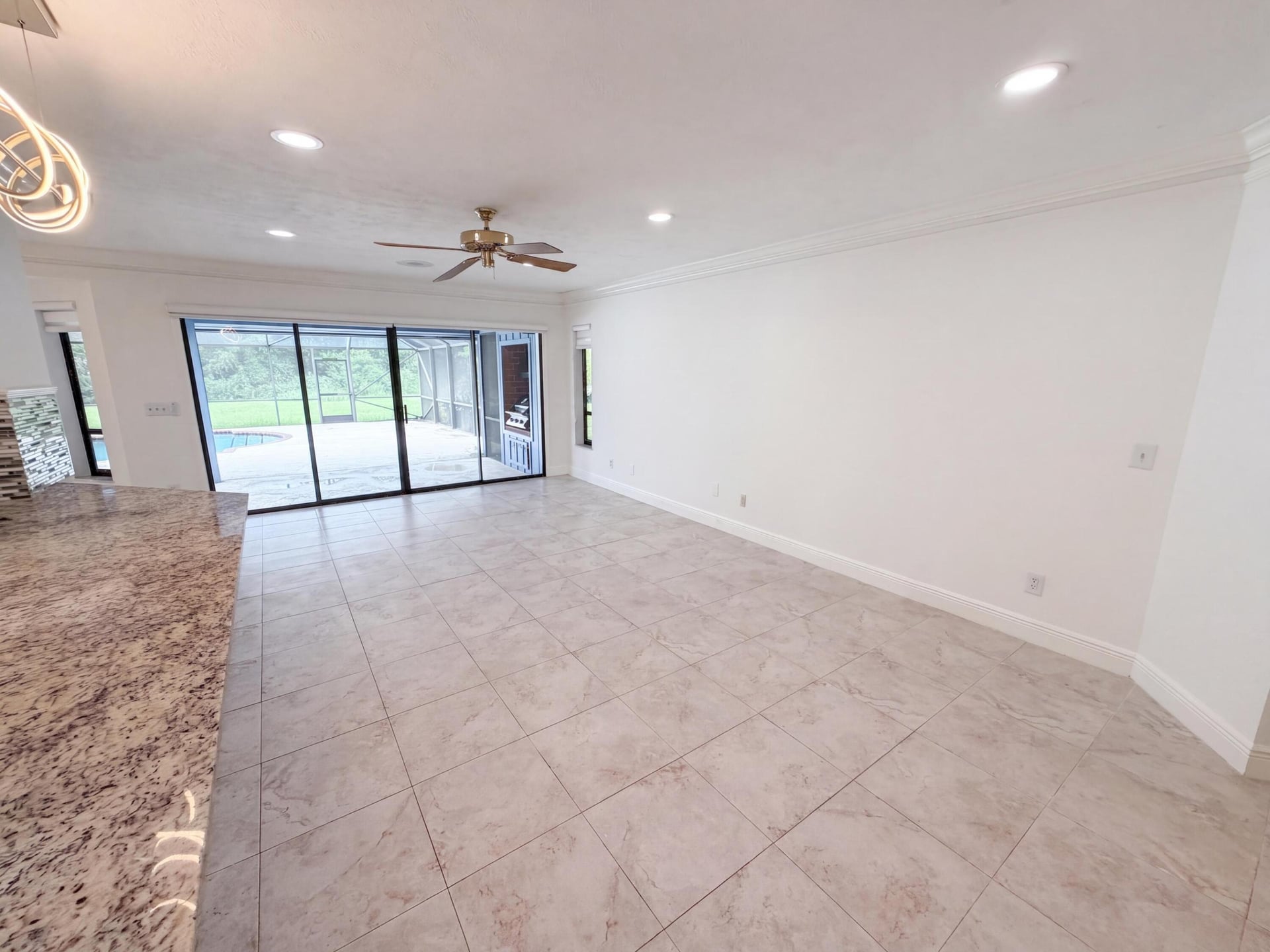 Residence photo 11