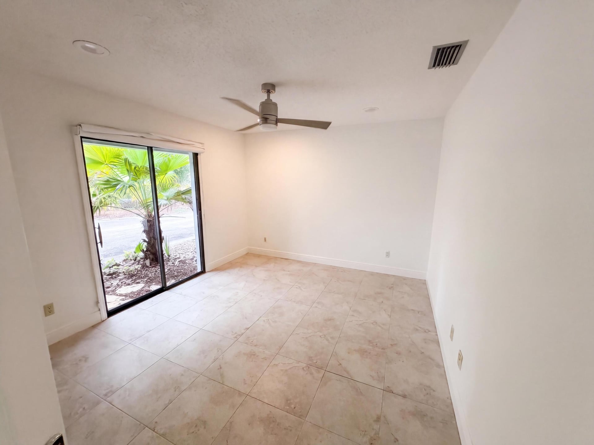 Residence photo 14