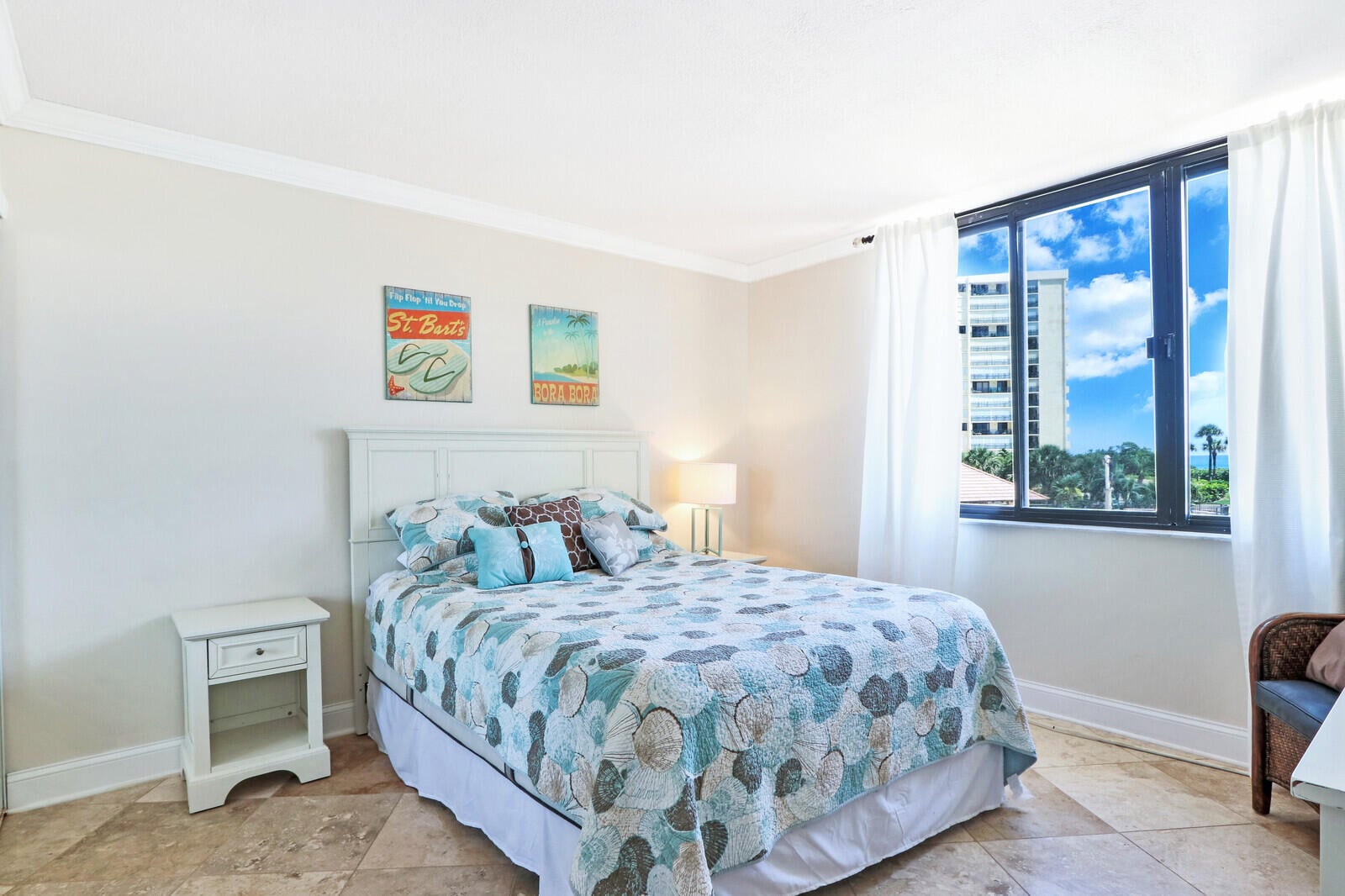 Unit 204 photo 18