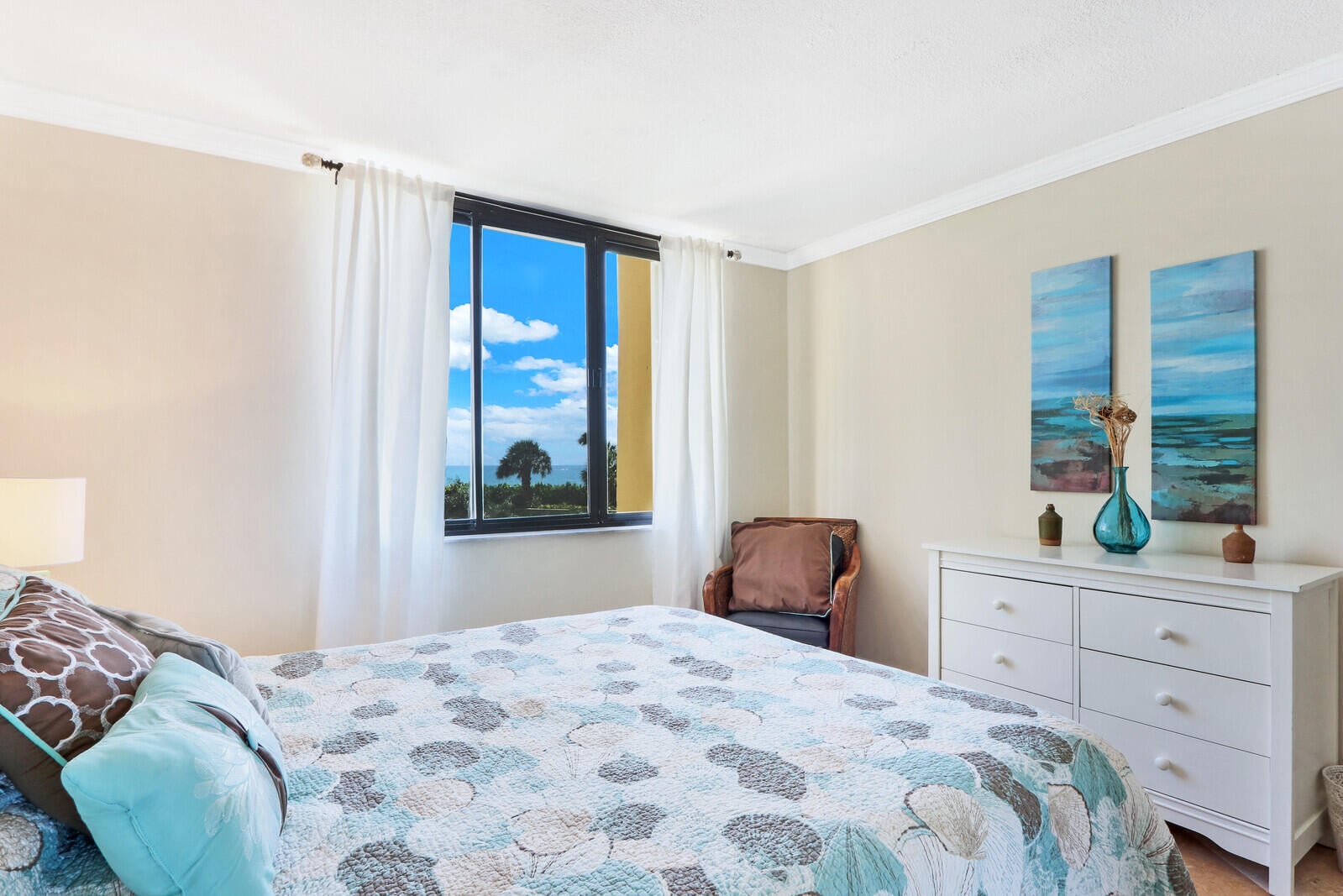 Unit 204 photo 19