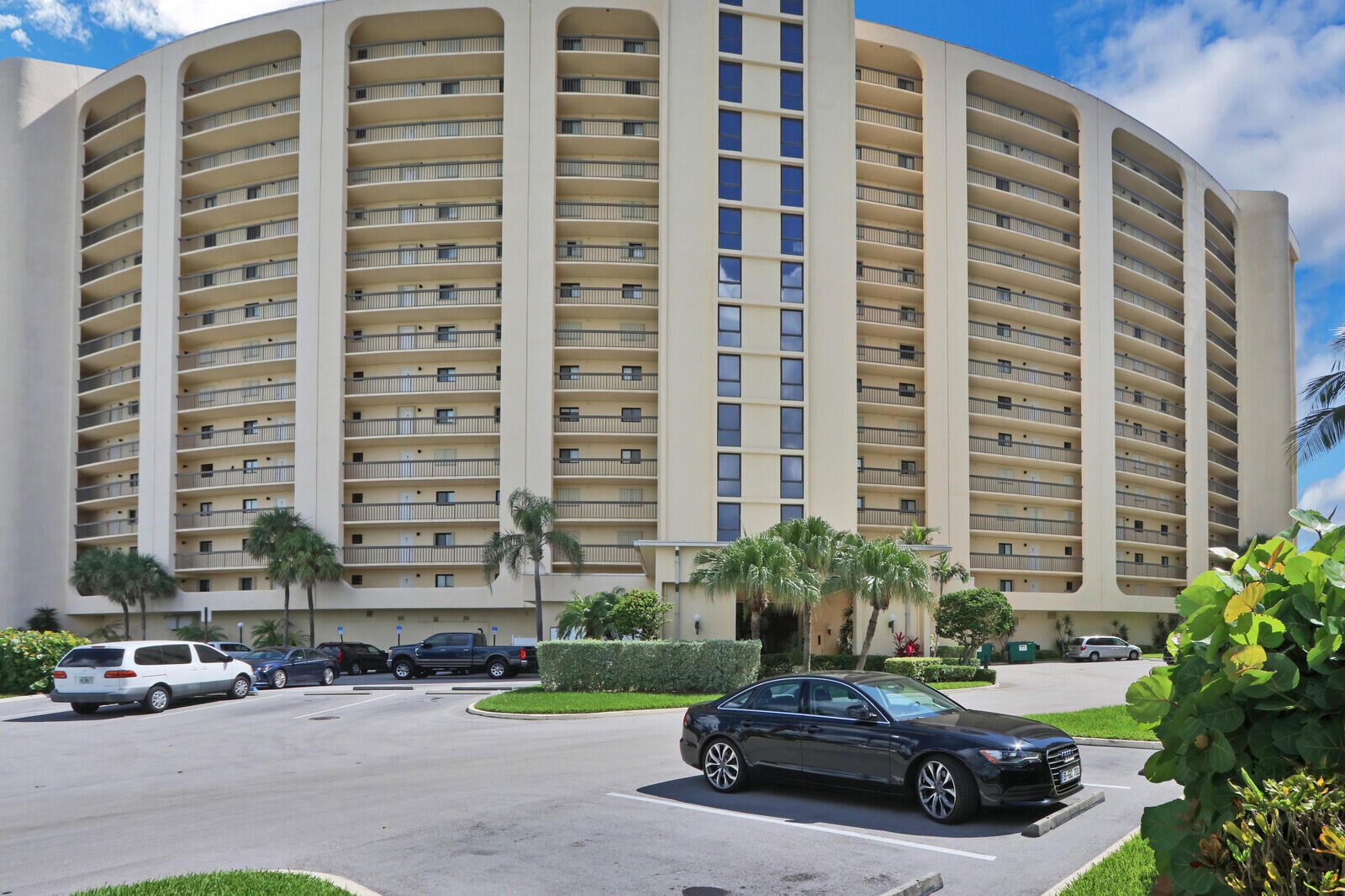 Unit 204 photo 28