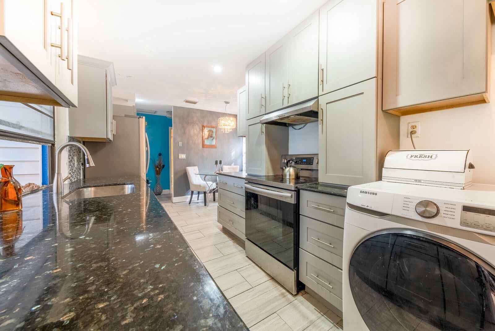 Residence photo 5