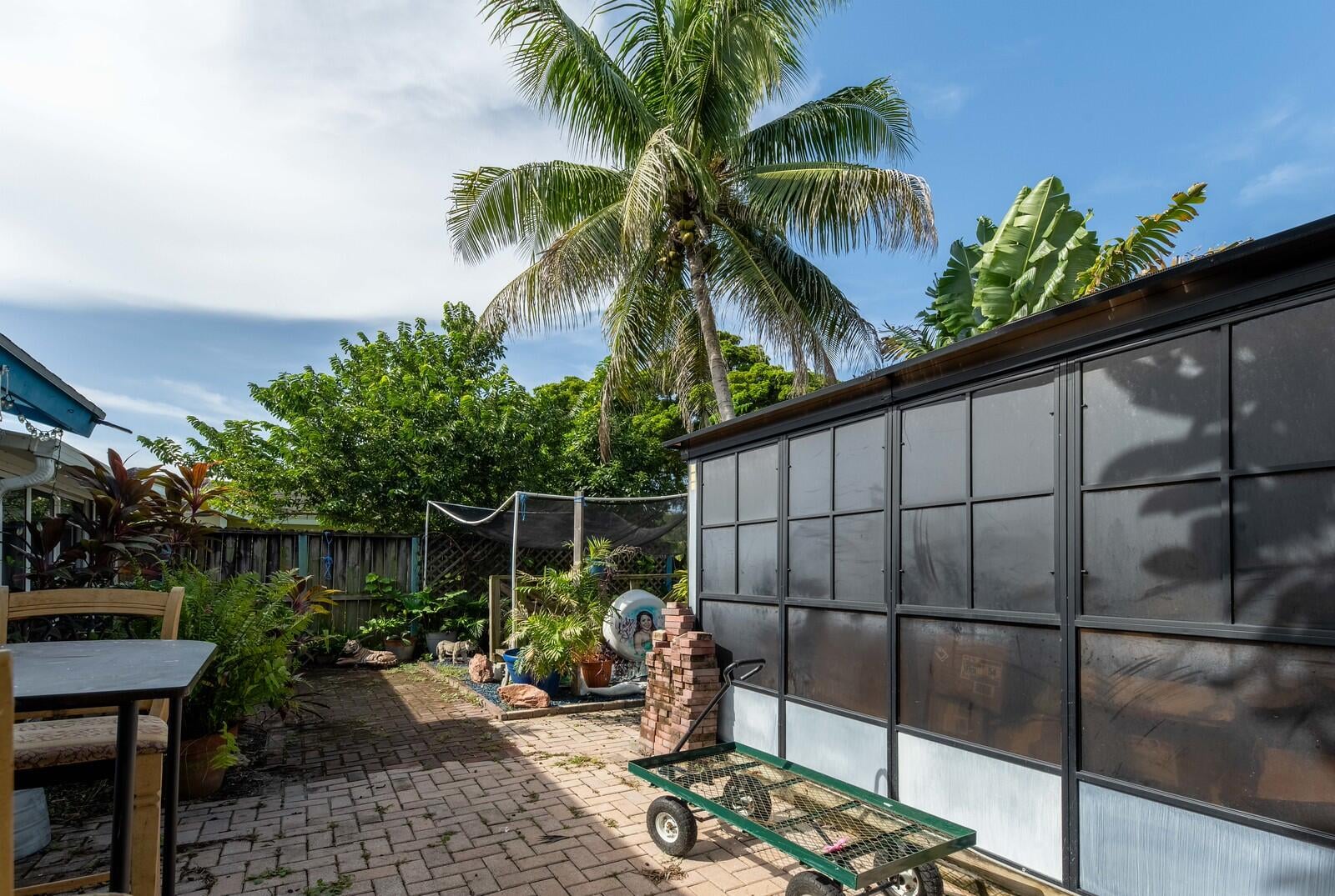 Residence photo 20