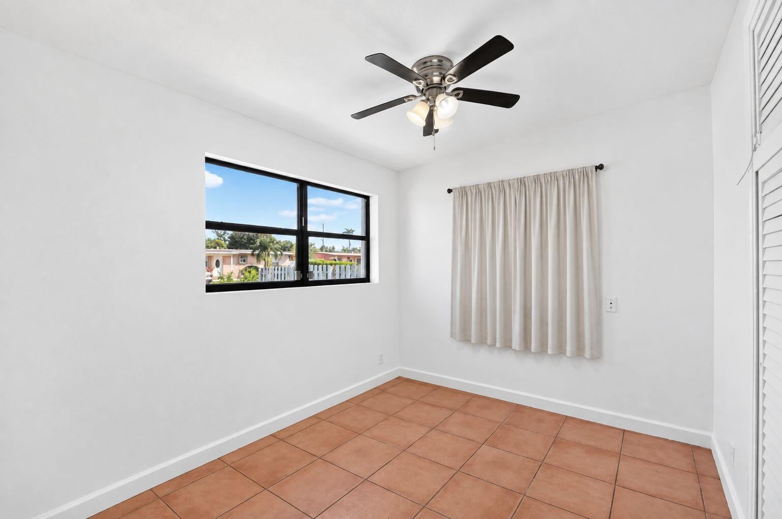  Residence photo 18