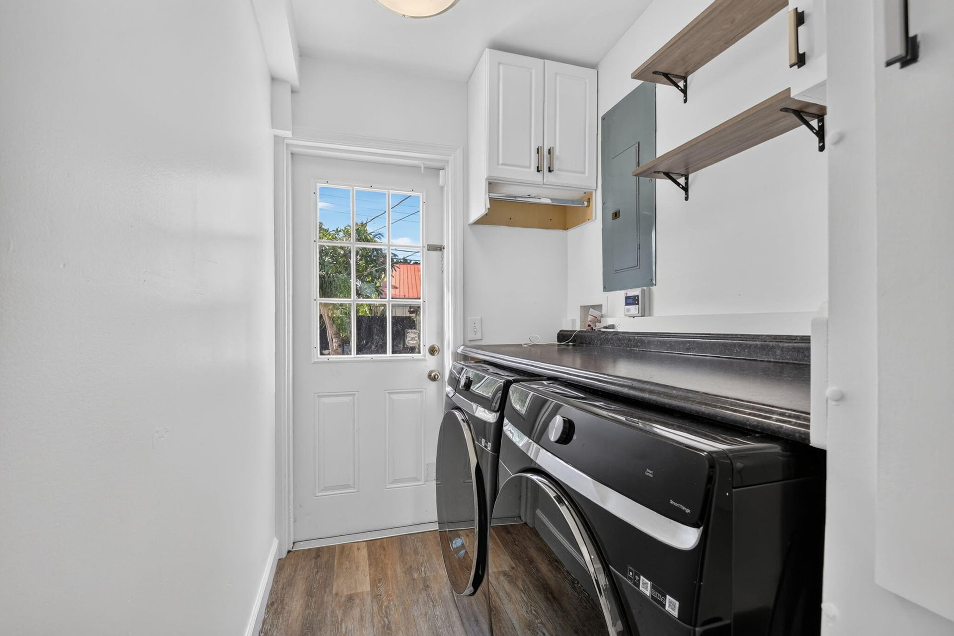  Residence photo 24