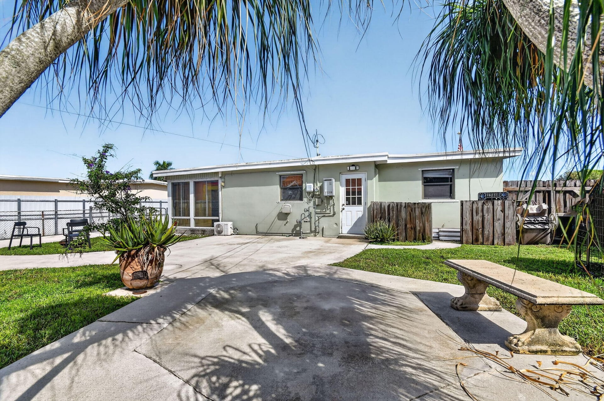  Residence photo 42