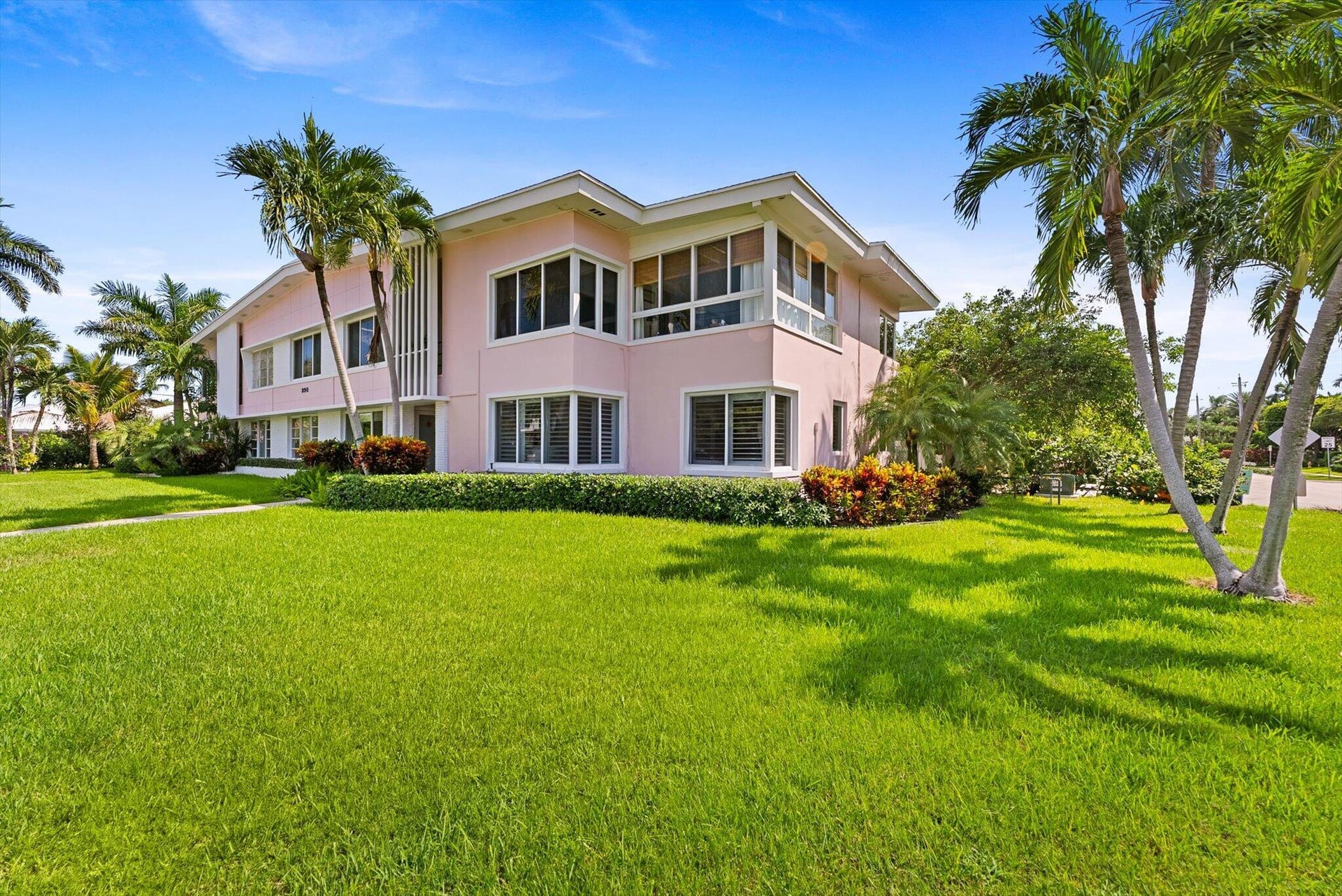 Downtown Delray Beach Unit 4 photo 33