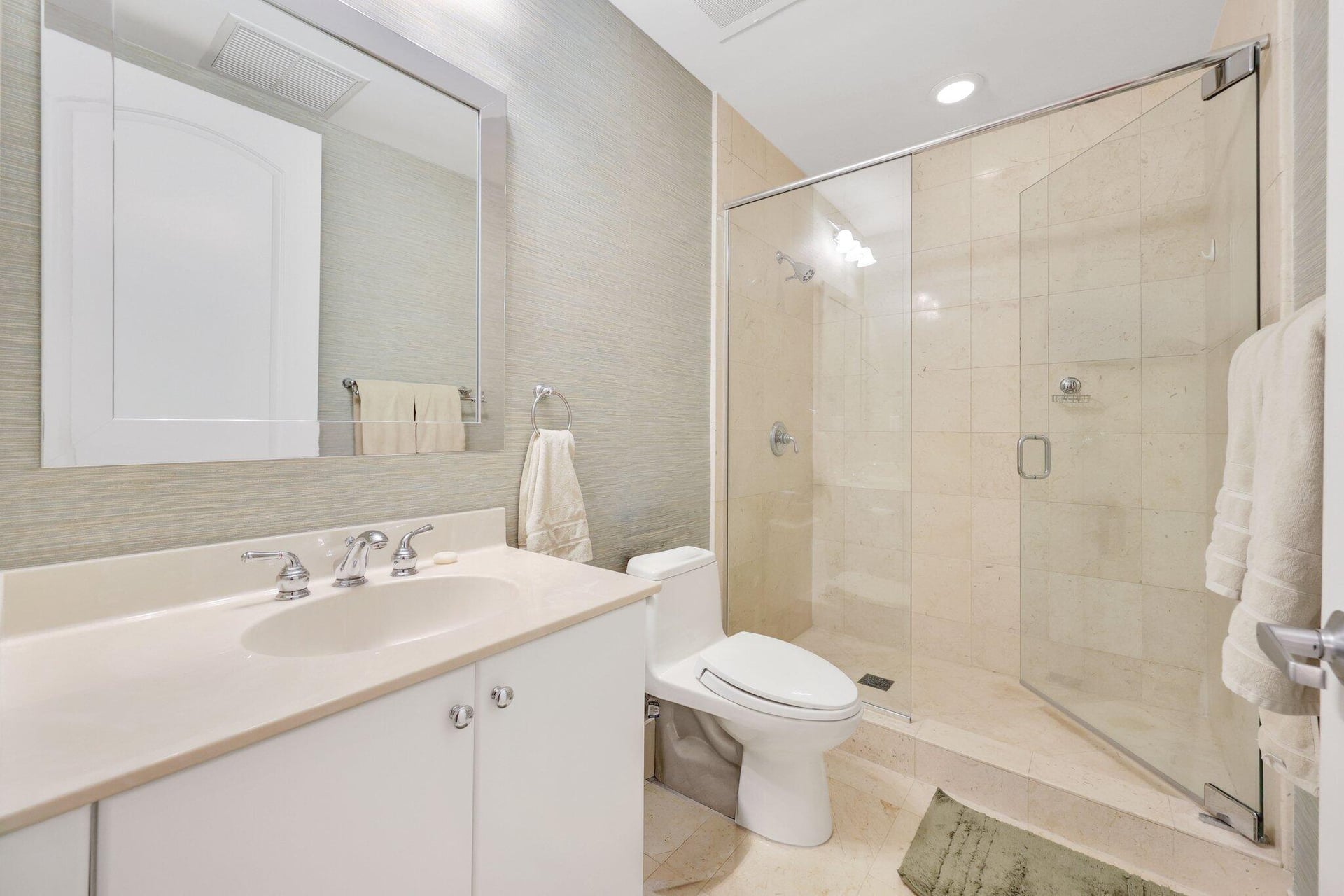 One City Plaza Unit 1621 photo 21