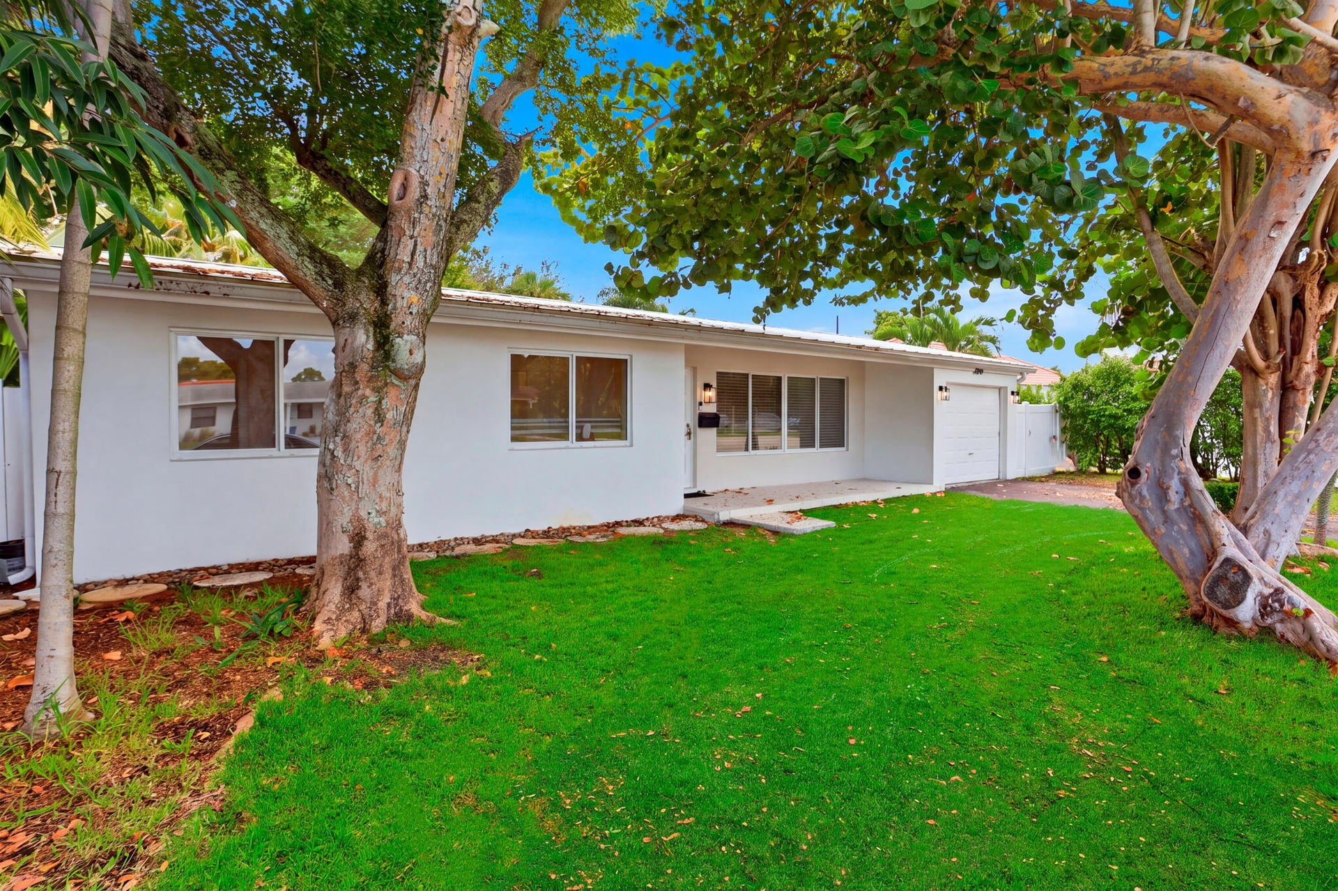 Residence photo 3