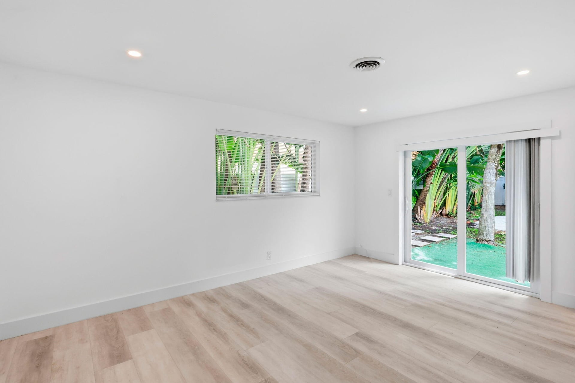 Residence photo 17