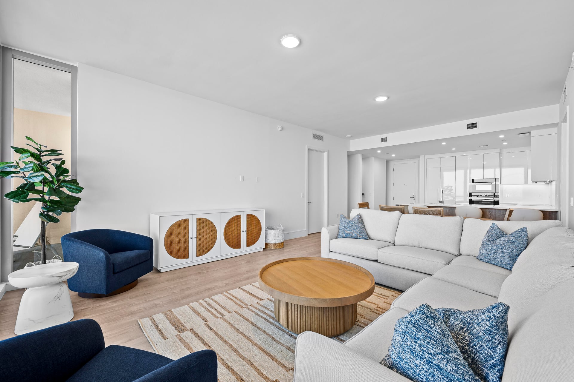 Nautilus 220 Unit 1413 photo 5