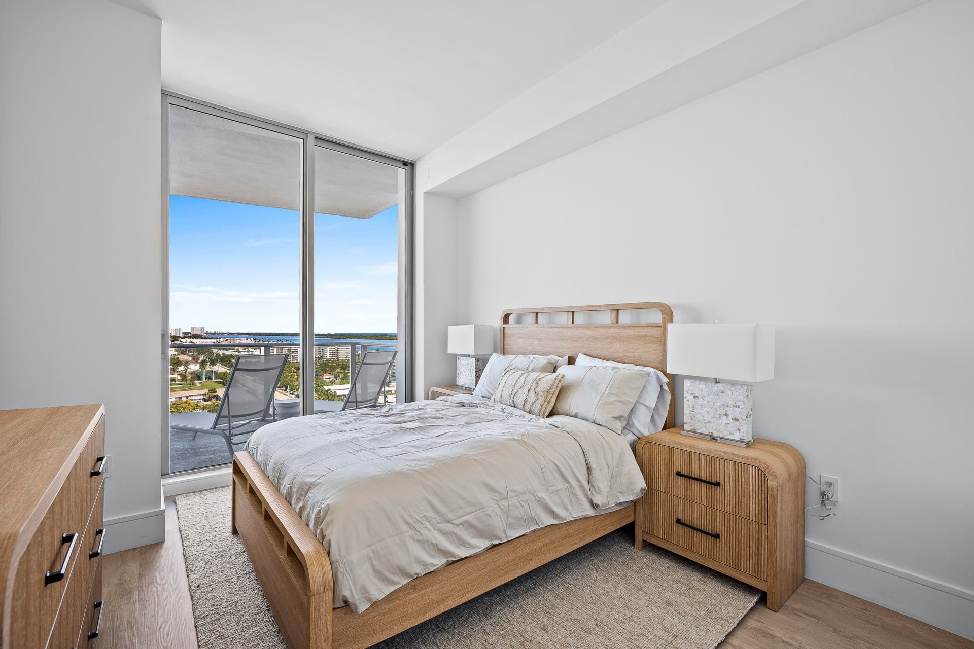 Nautilus 220 Unit 1413 photo 7