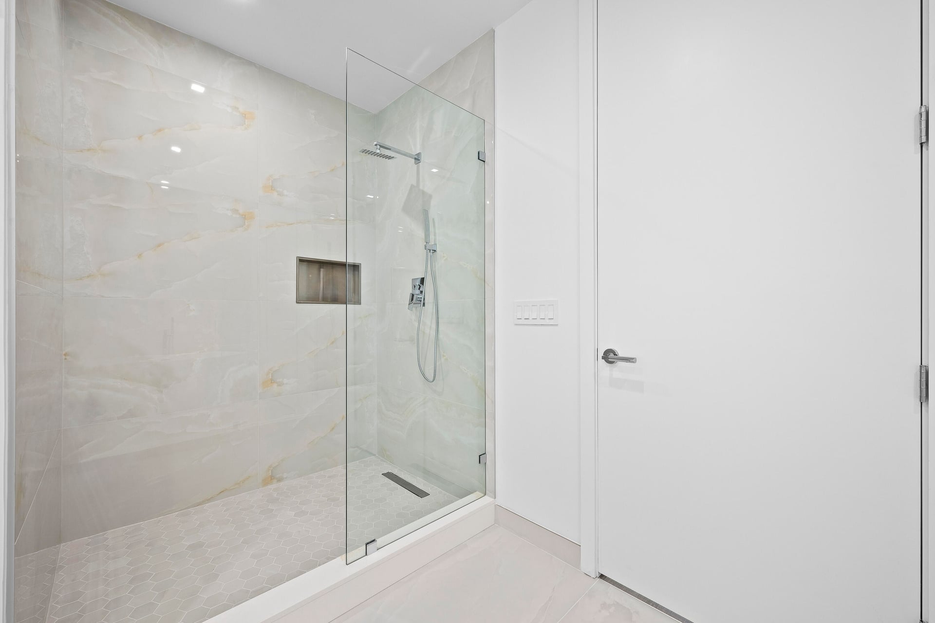 Nautilus 220 Unit 1413 photo 10
