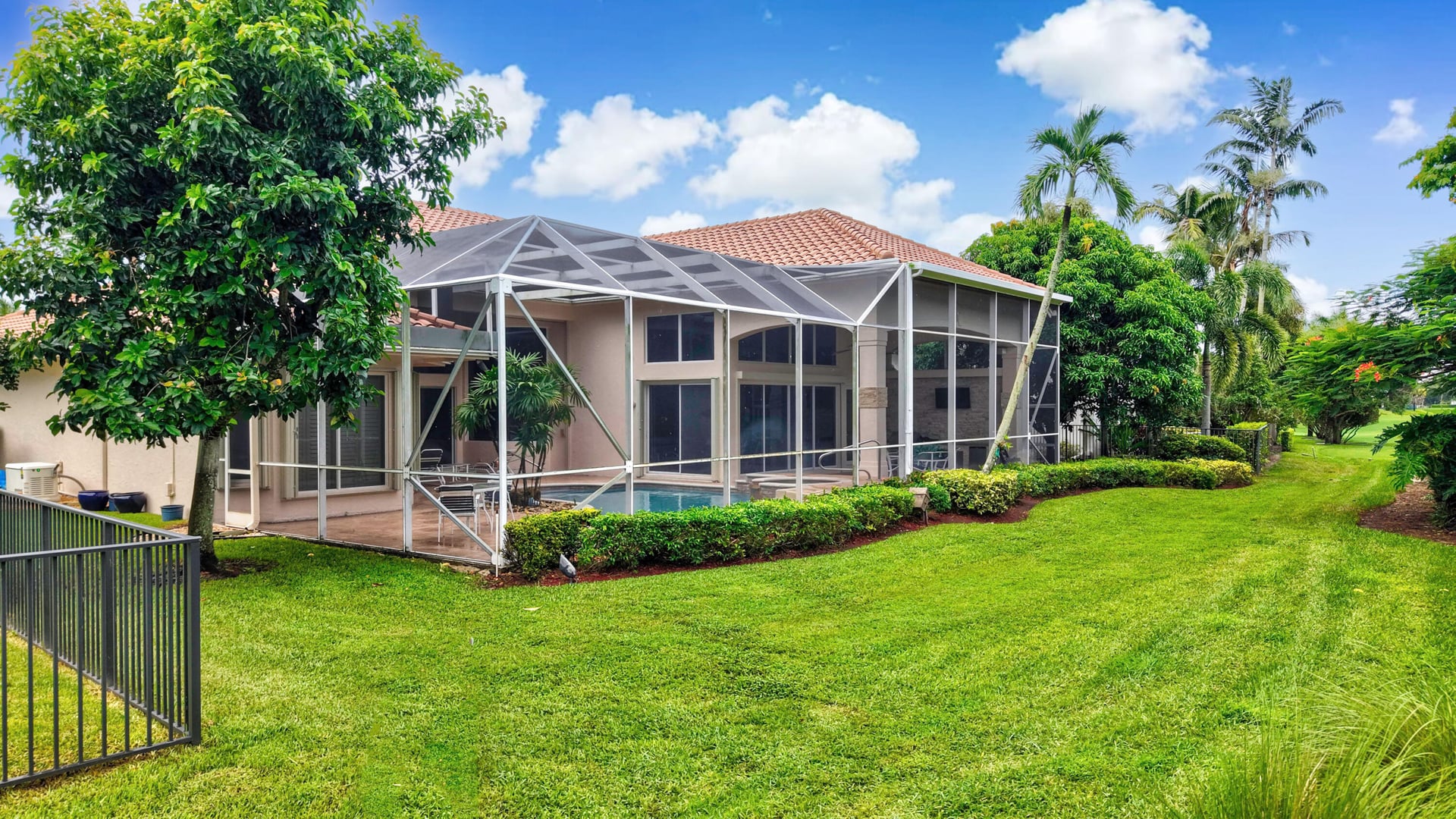 St. Andrews Country Club Residence photo 15