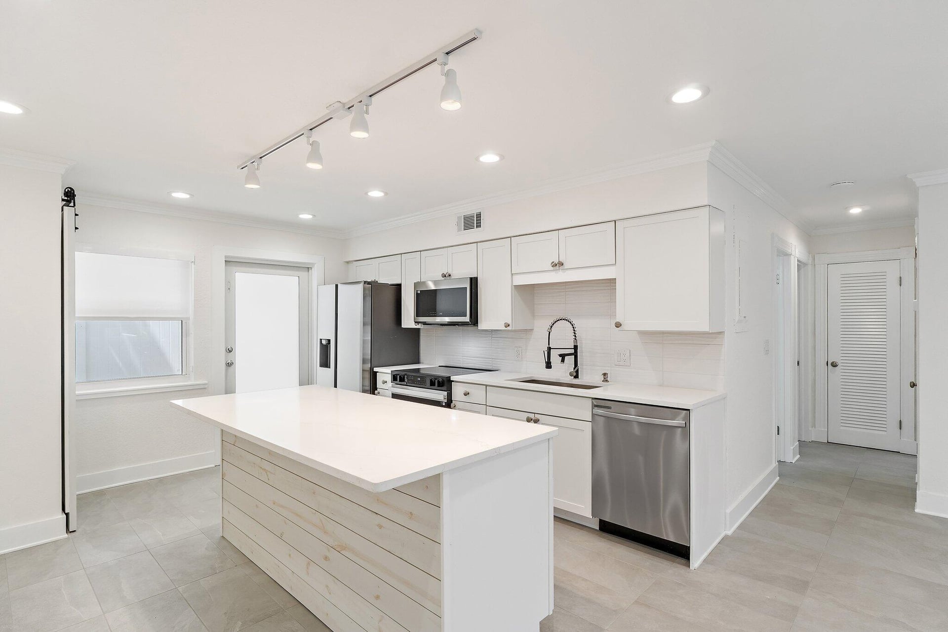 Village of North Palm Beach Unit 3 photo 8