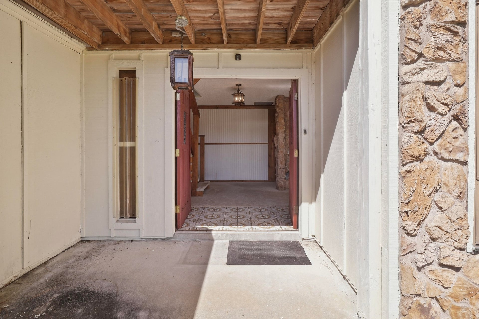 Residence photo 2