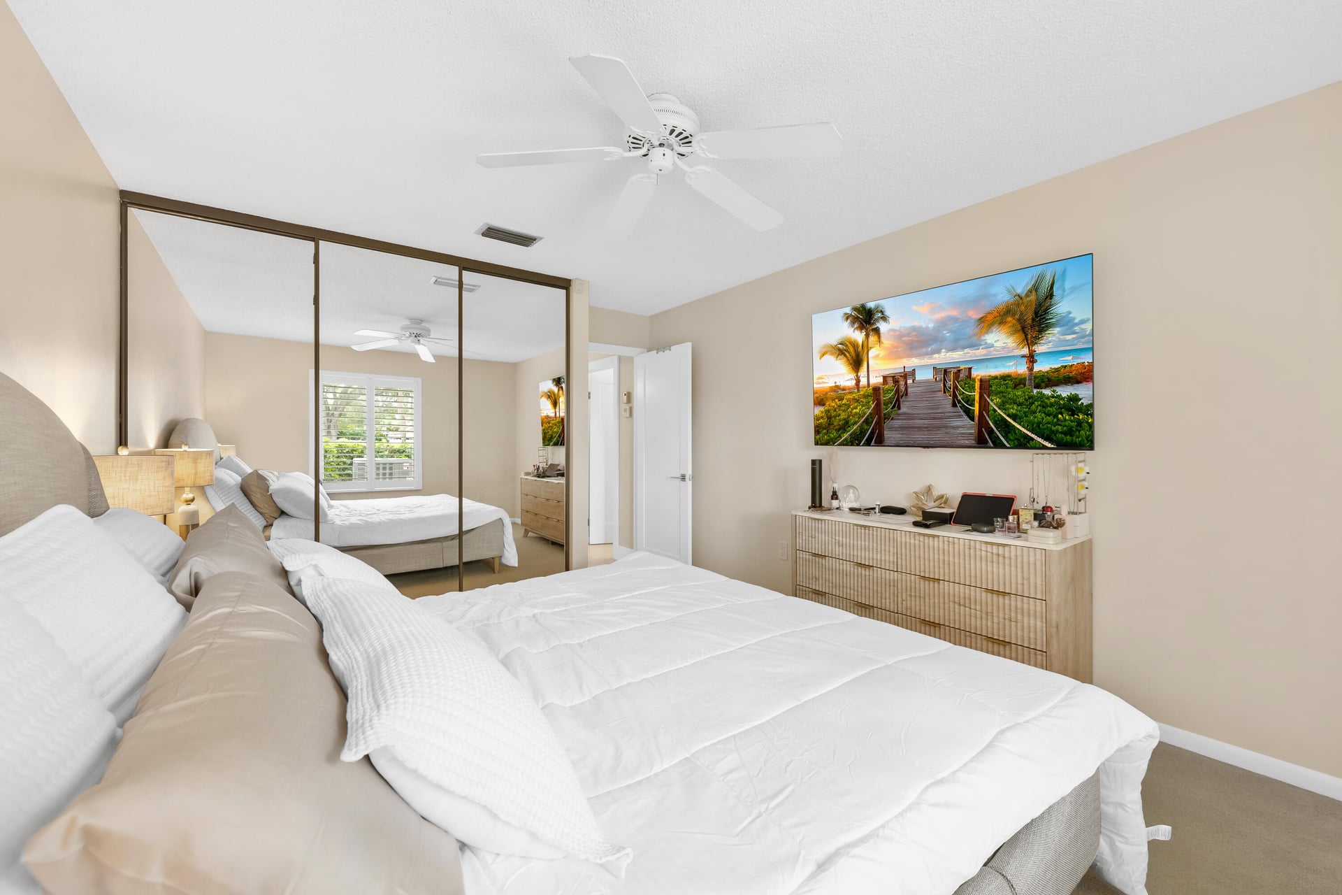 Residence photo 12