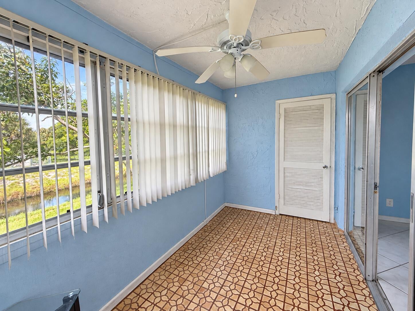 Unit 202 photo 10