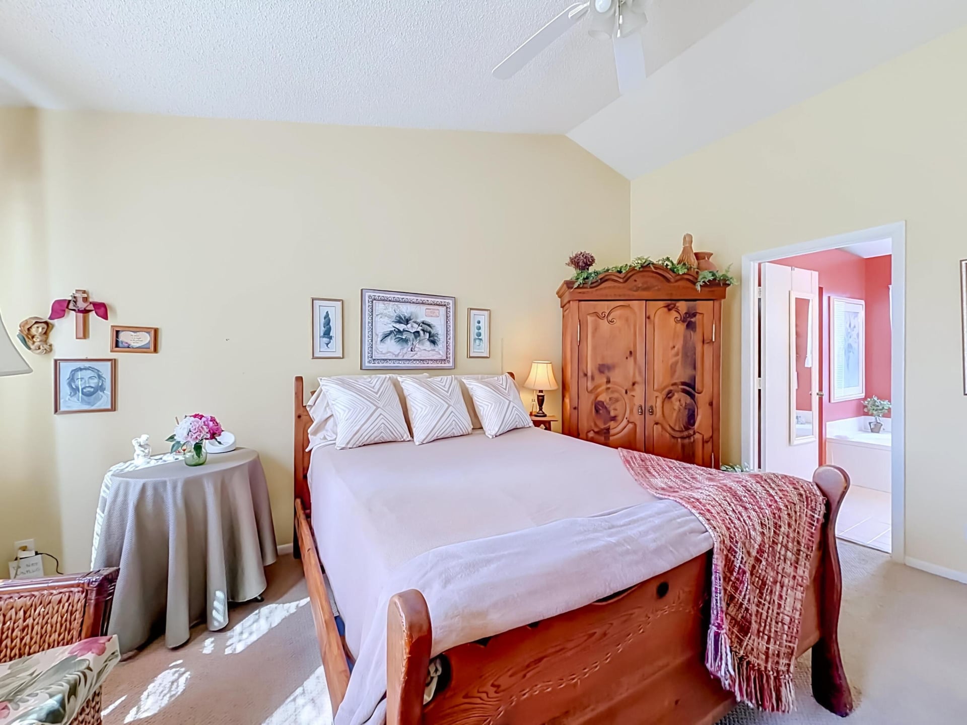 Residence photo 32