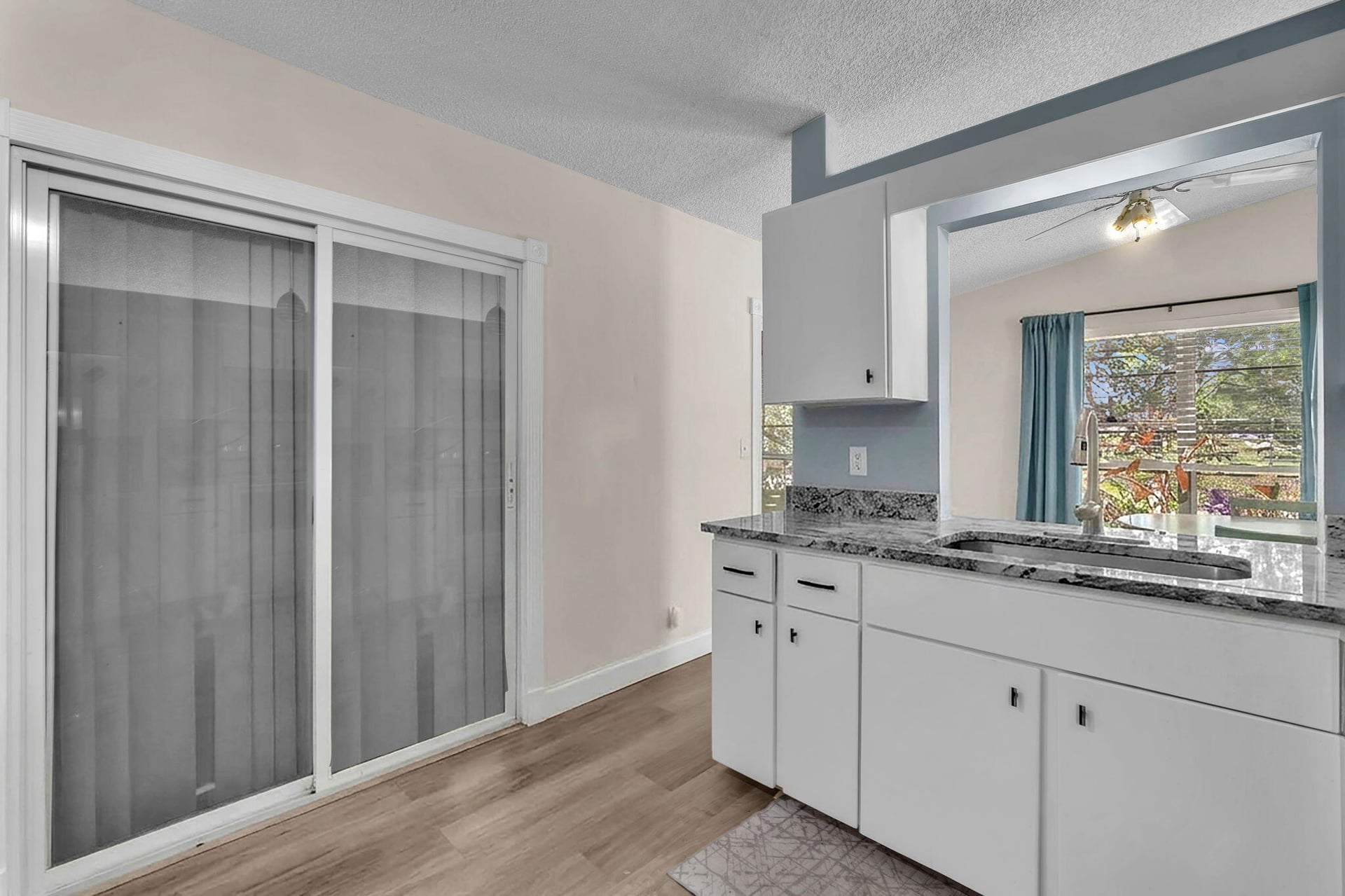  Residence photo 15