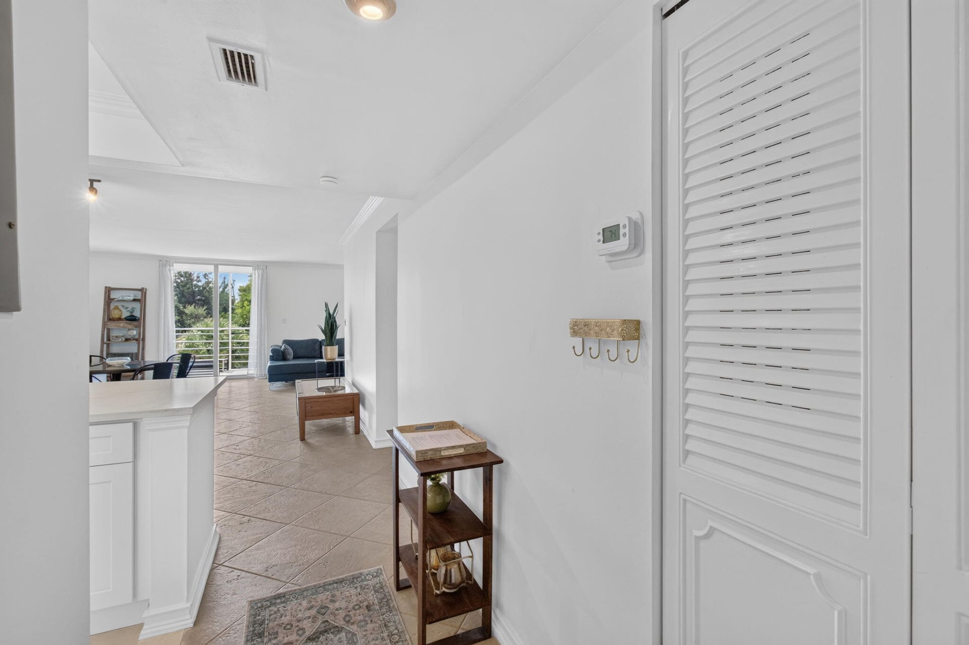  Unit 4140 photo 6