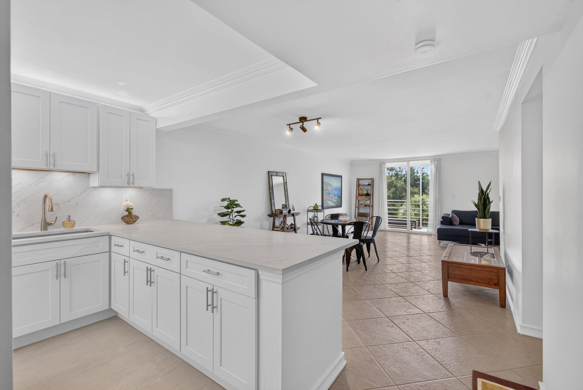  Unit 4140 photo 8