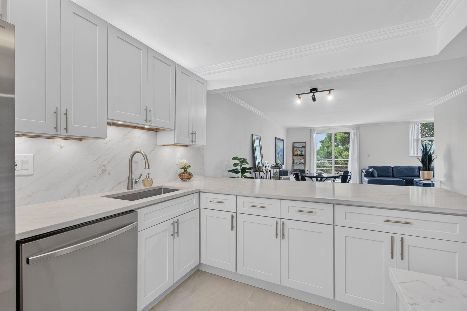  Unit 4140 photo 12