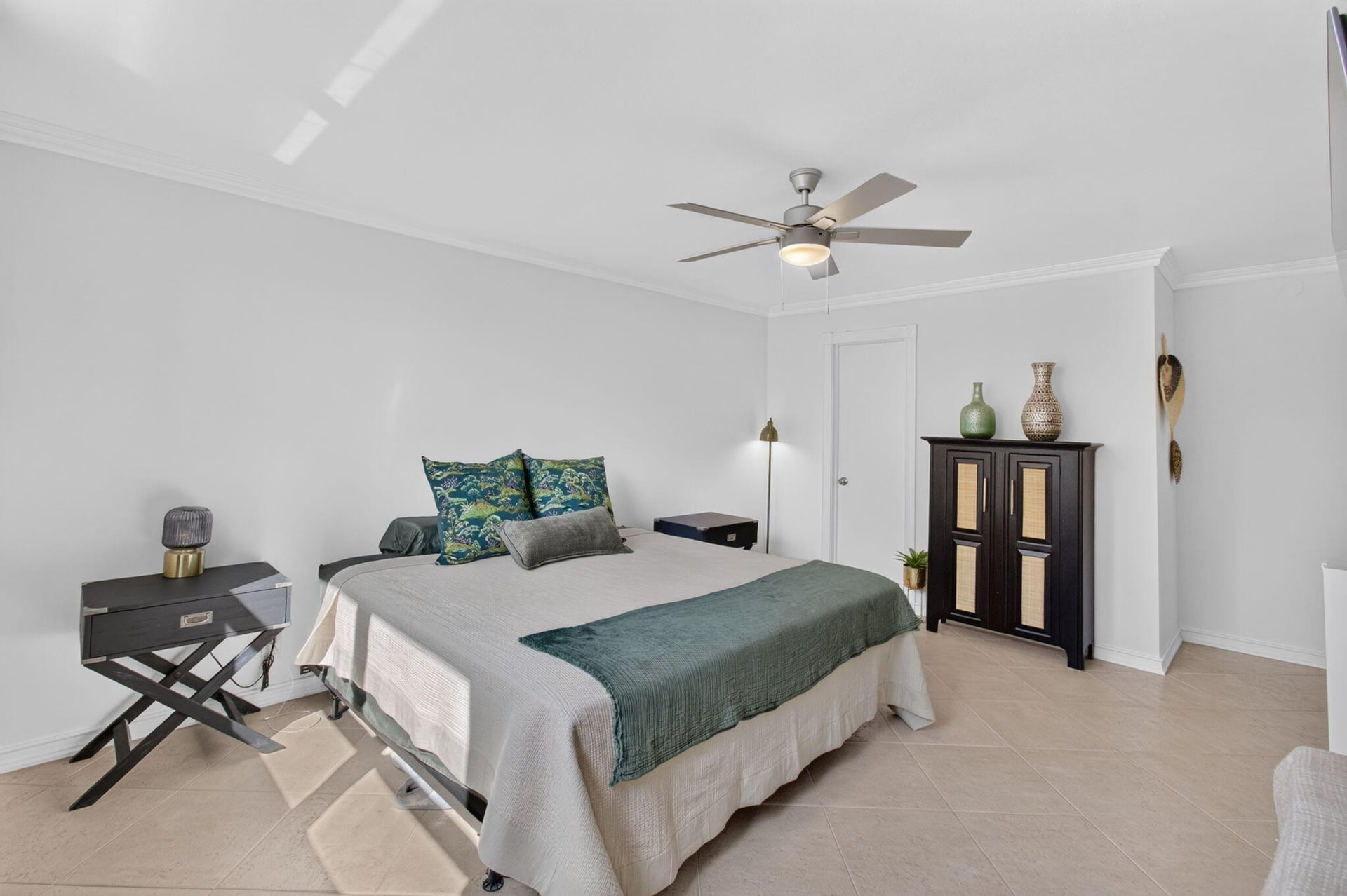  Unit 4140 photo 44