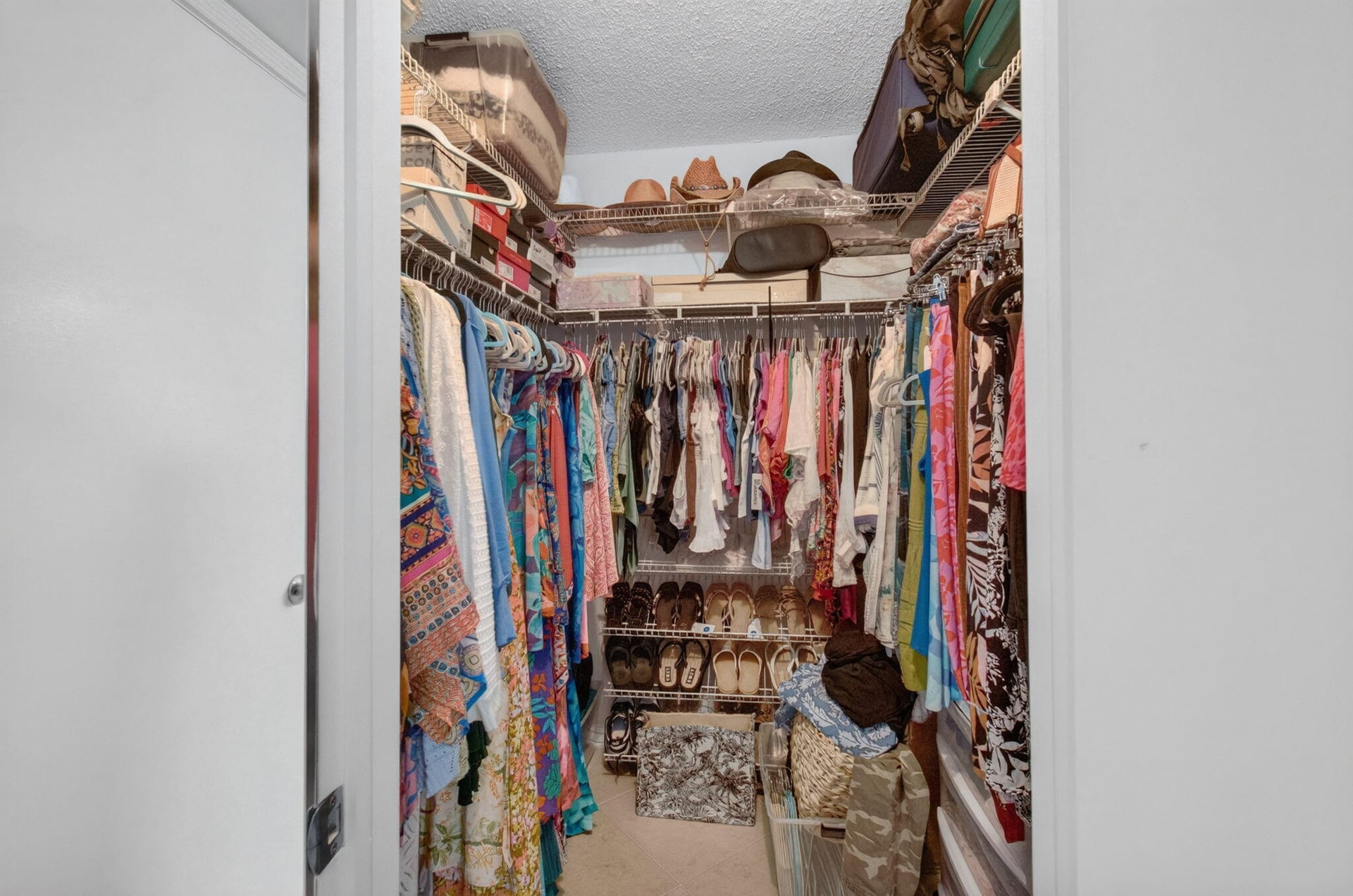  Unit 4140 photo 51