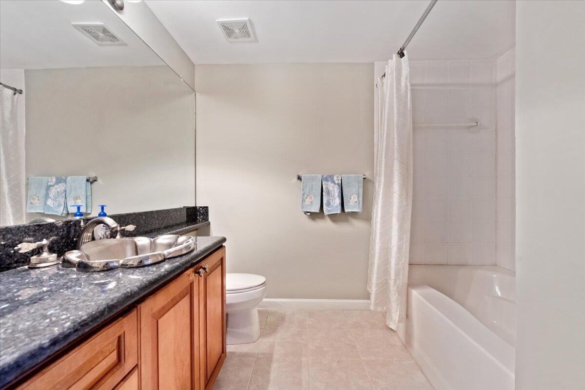  Unit 107 photo 22