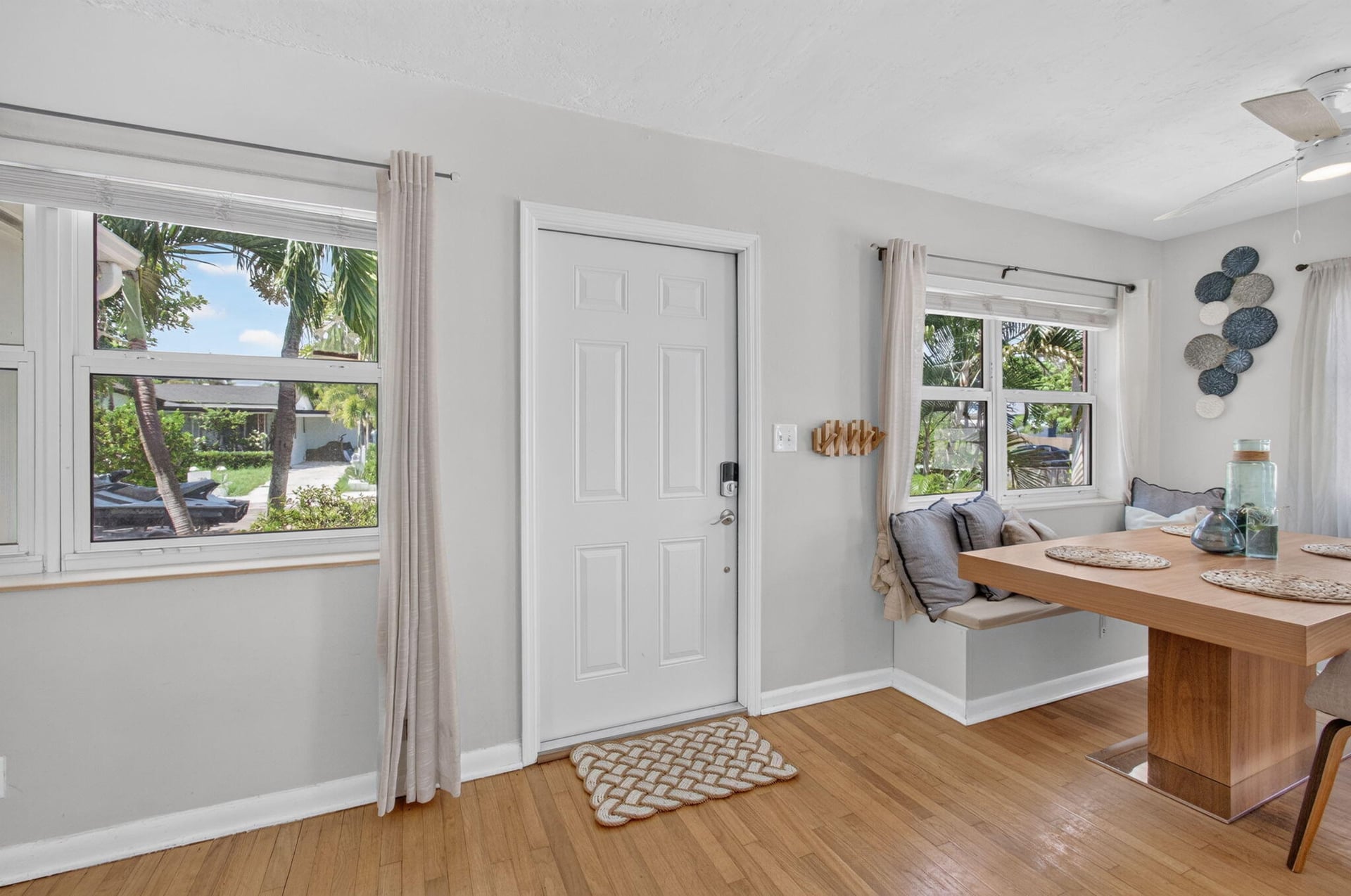 Residence photo 2