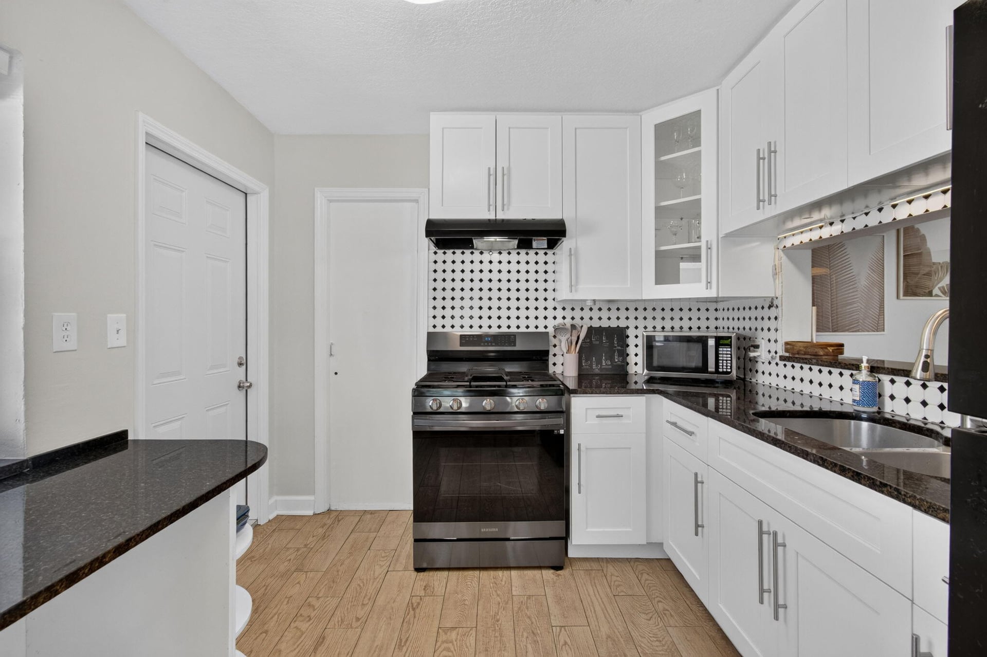 Residence photo 8