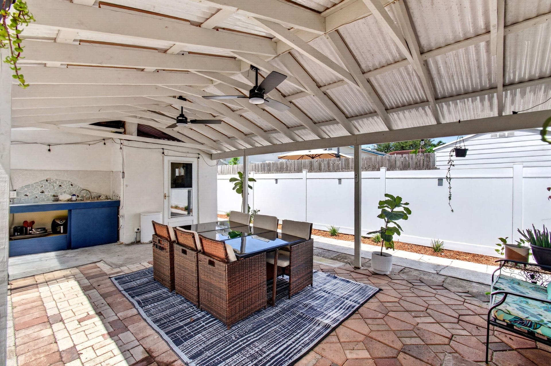 Residence photo 32