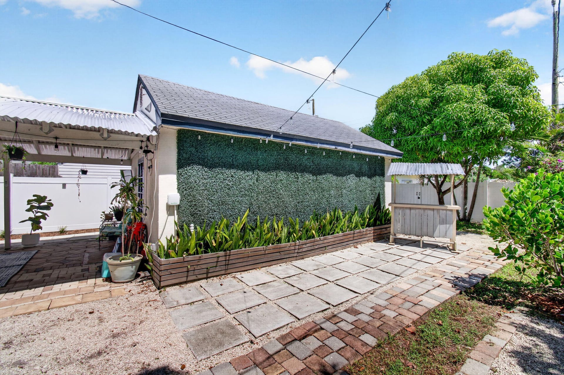 Residence photo 55