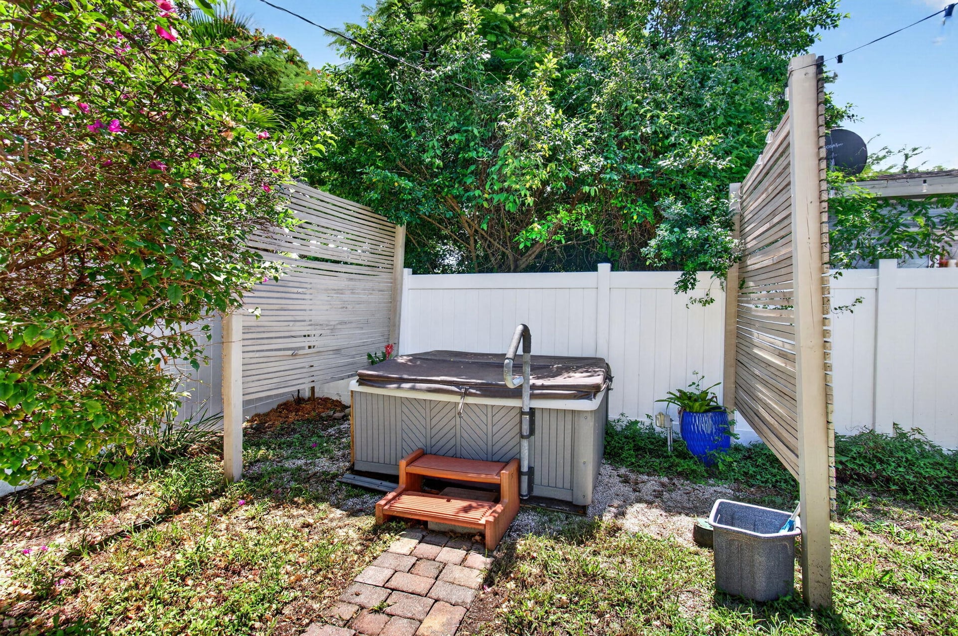 Residence photo 57