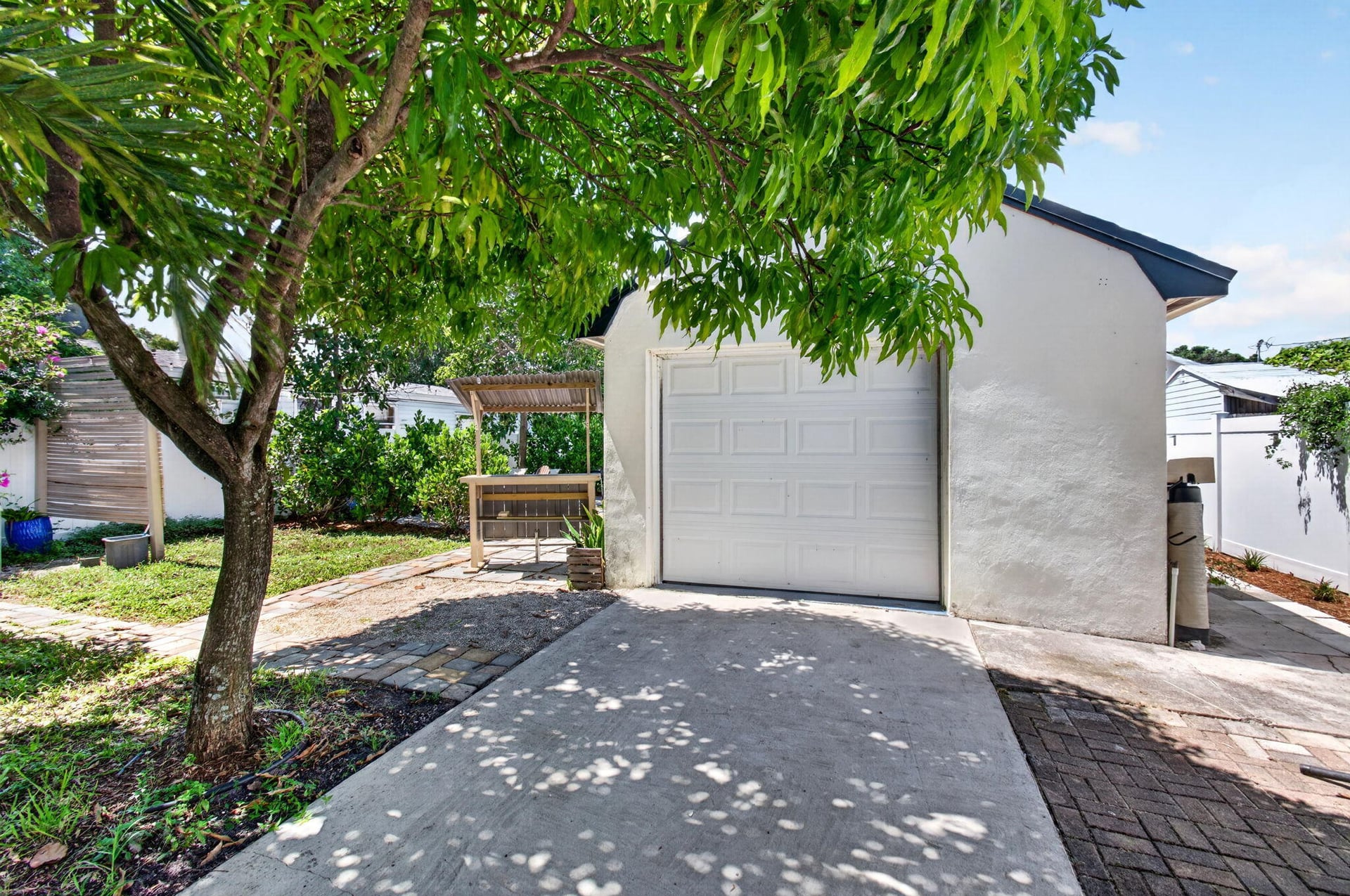 Residence photo 60
