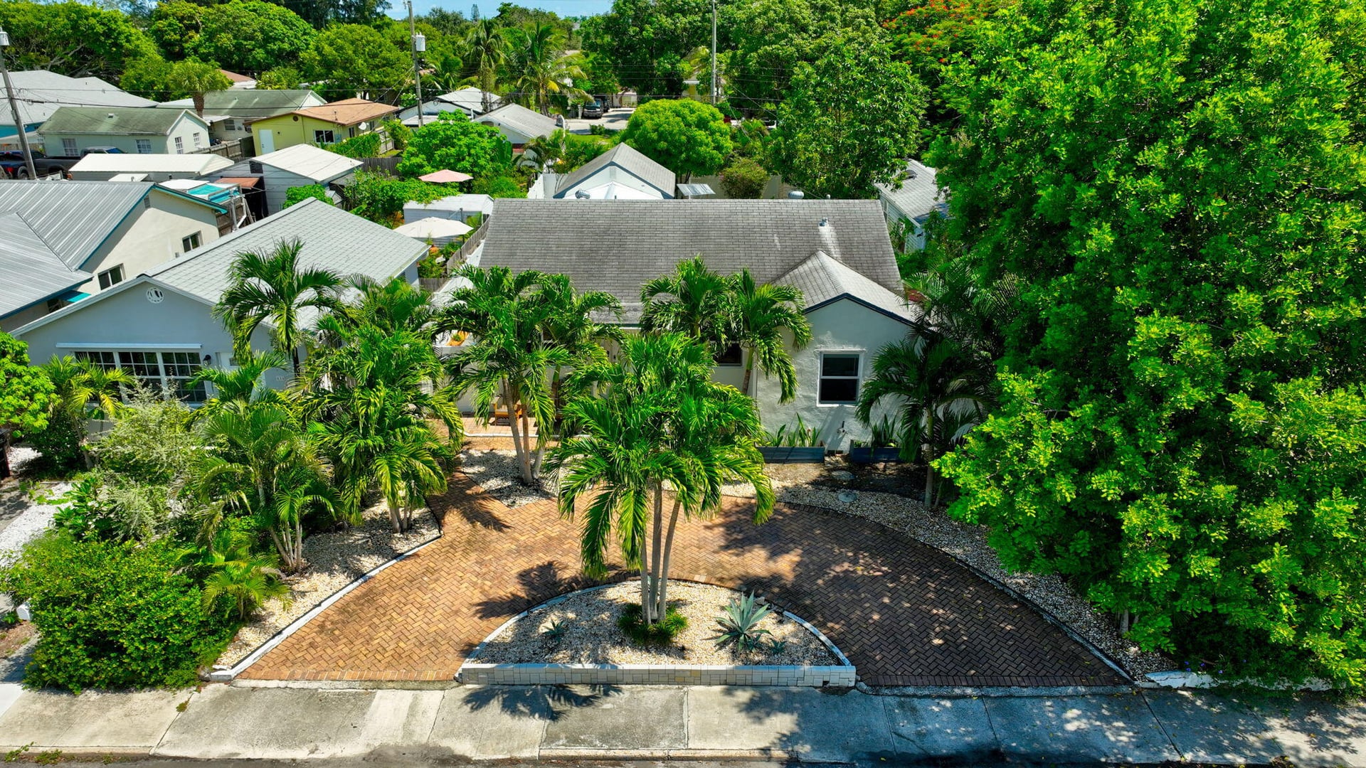 Residence photo 67