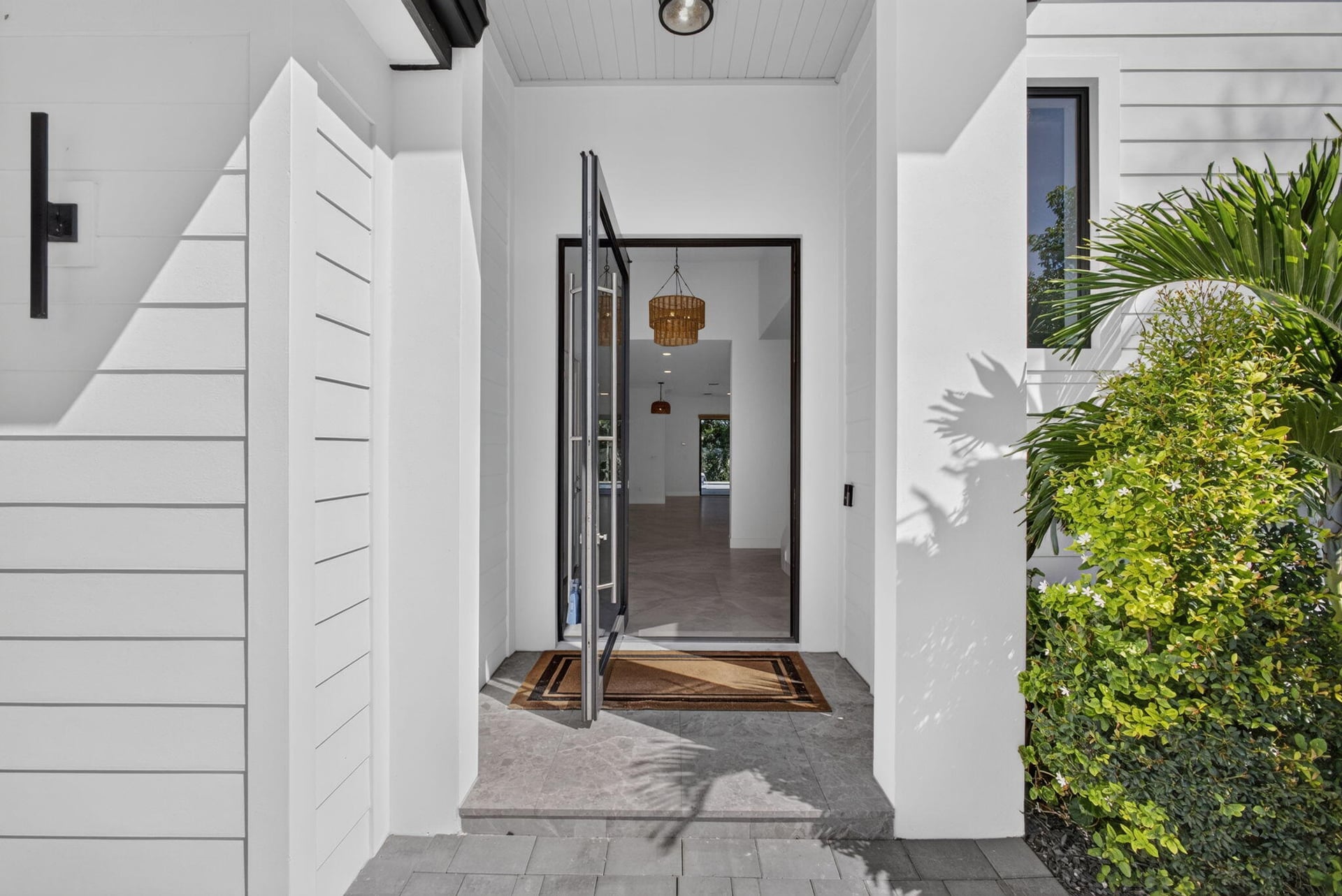 Palm Beach Shores Residence photo 3