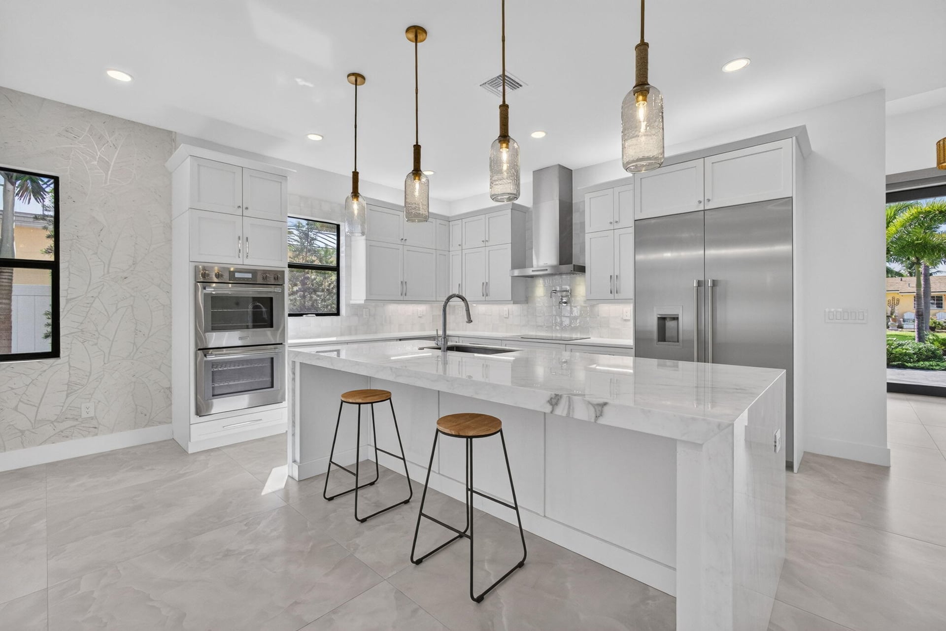 Palm Beach Shores Residence photo 8