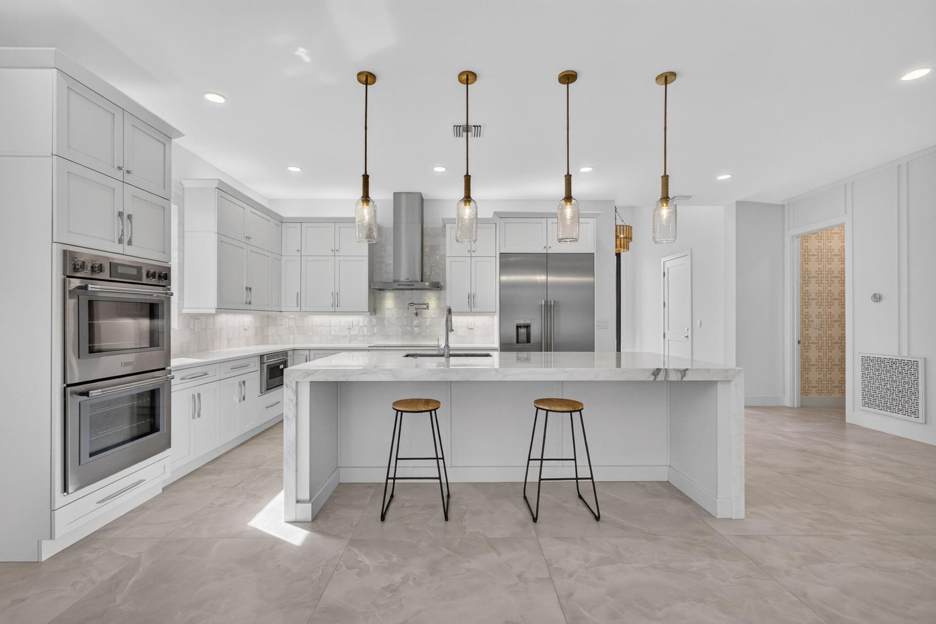 Palm Beach Shores Residence photo 9