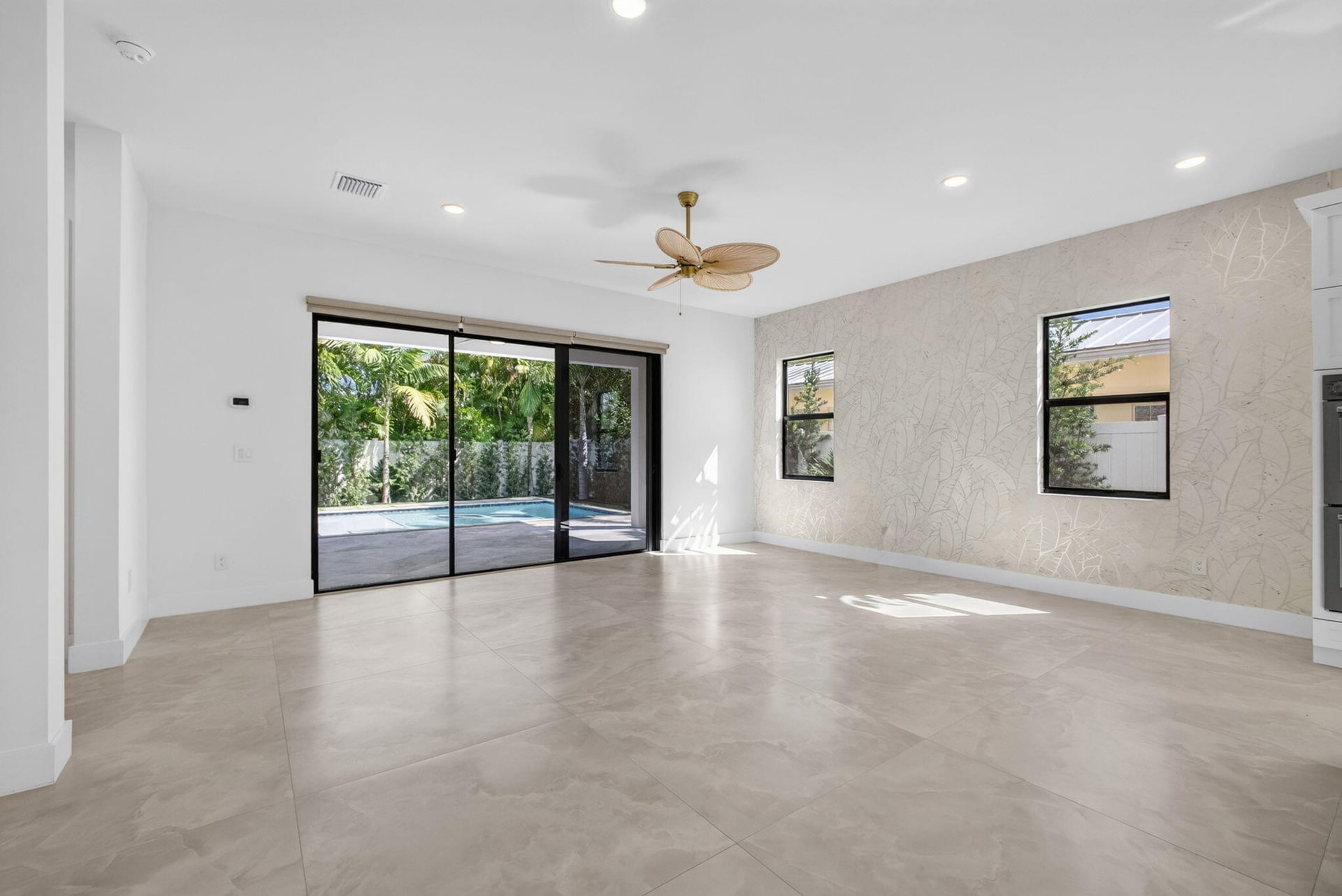 Palm Beach Shores Residence photo 21