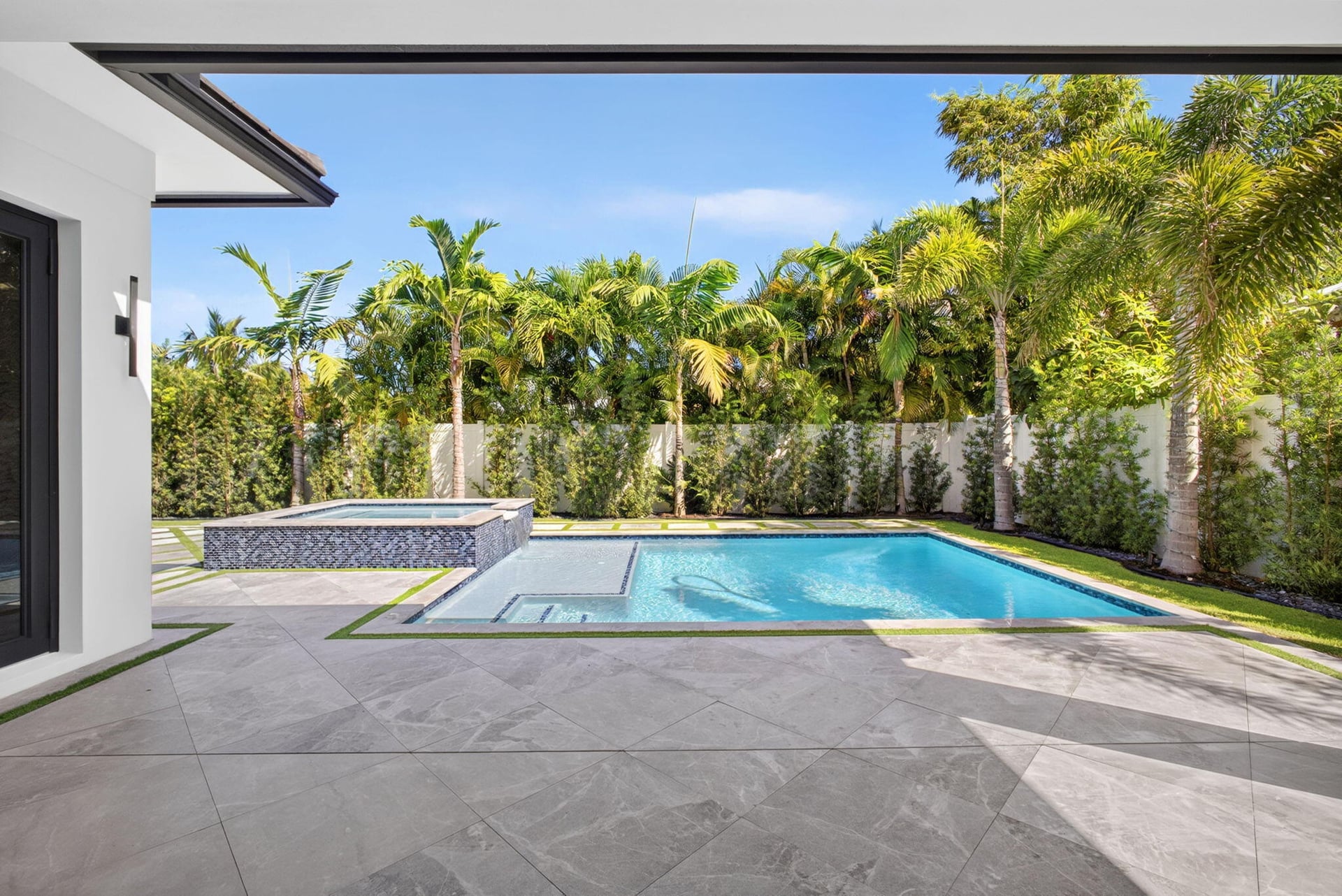 Palm Beach Shores Residence photo 54