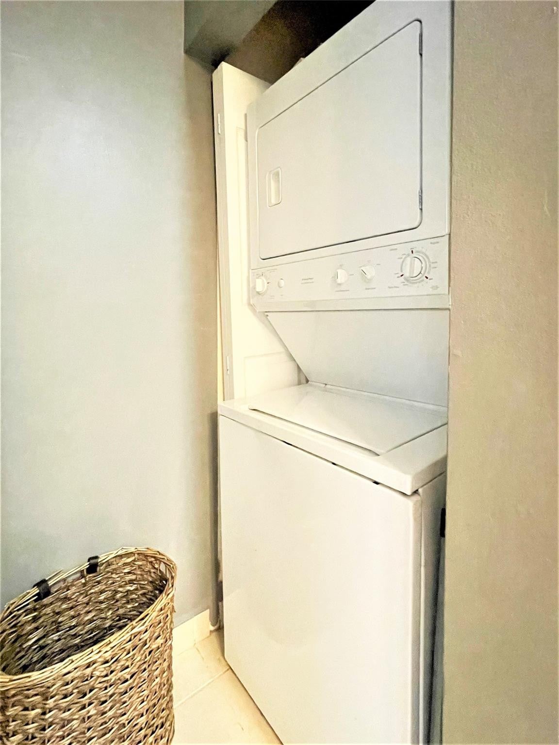  Unit 616 photo 12